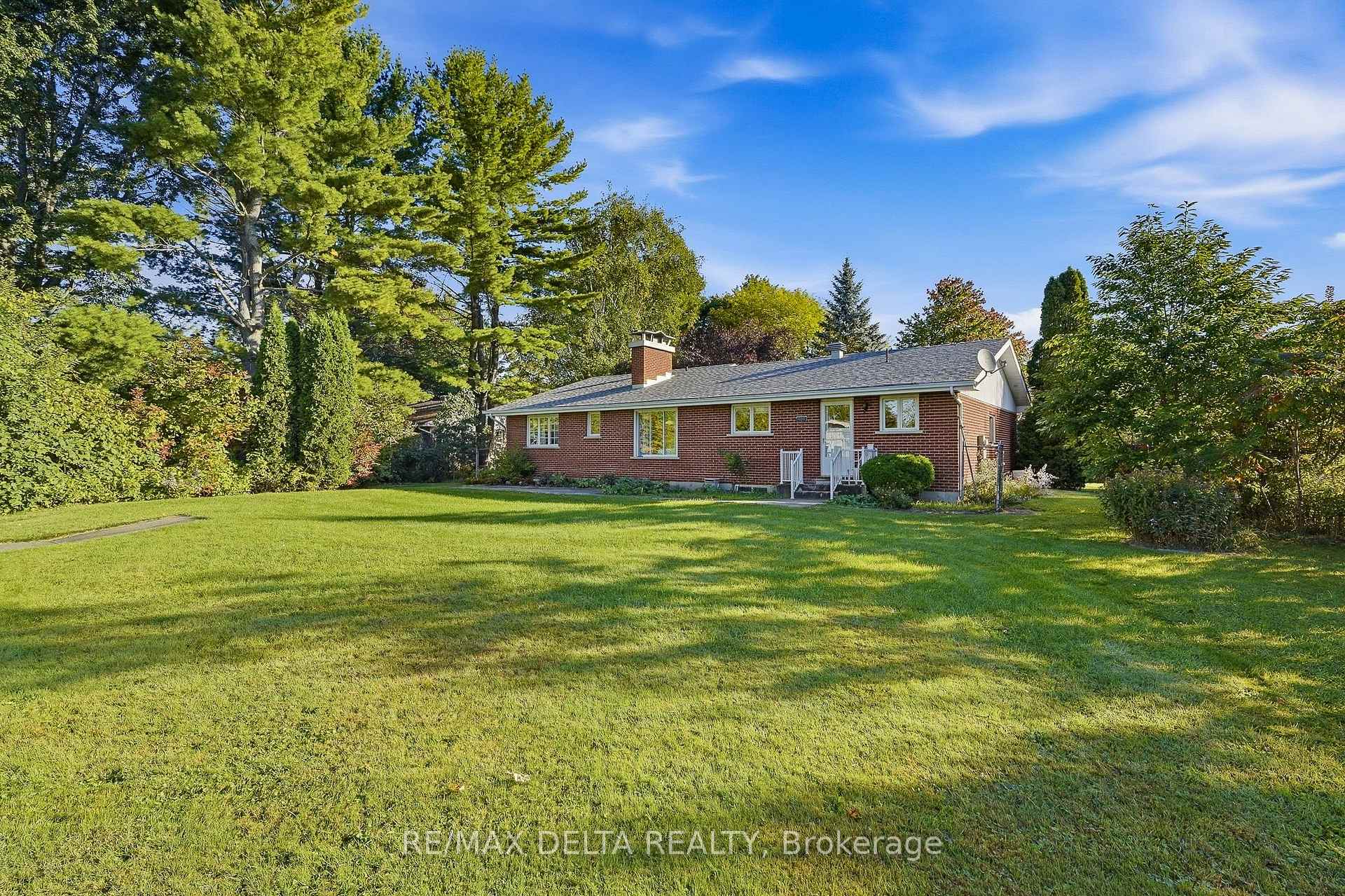 Photo 8 of 77 Front Road W, Champlain, Champlain Twp — HOMEH