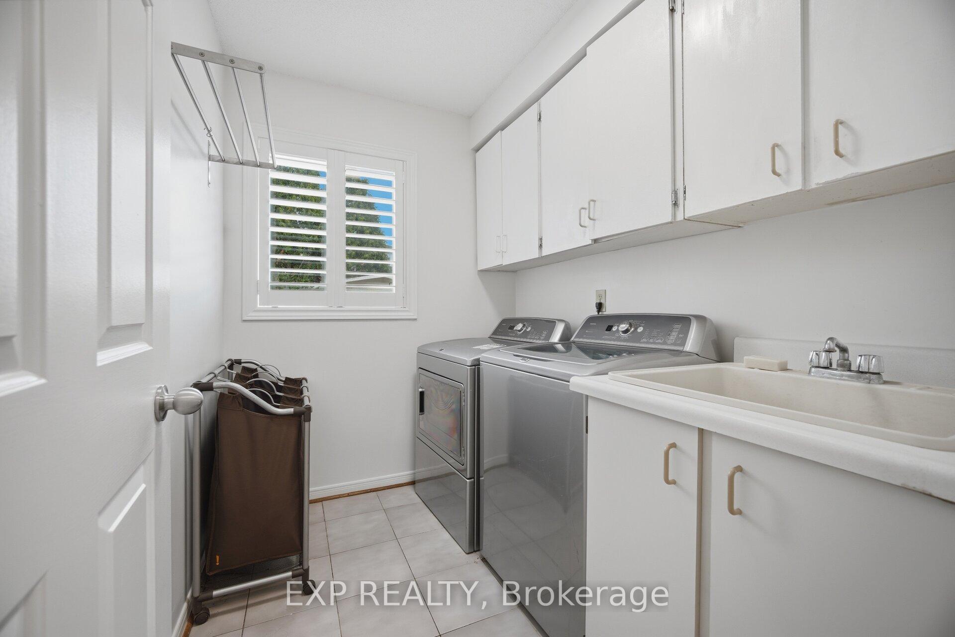 Photo 15 of 70 Embassy Drive, Vaughan, East Woodbridge — HOMEH