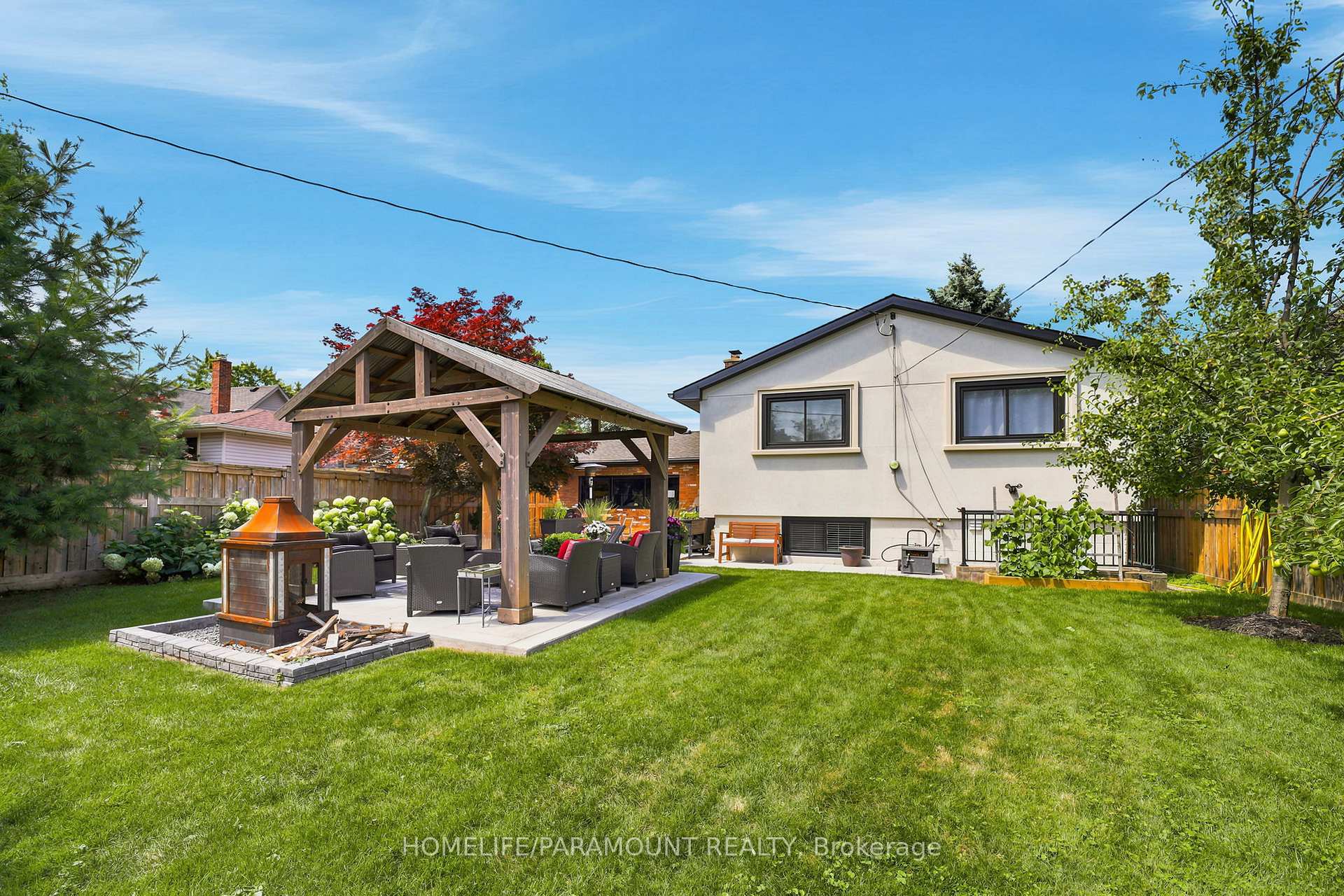 Photo 4 of 543 Limerick Road, Burlington, Shoreacres — HOMEH