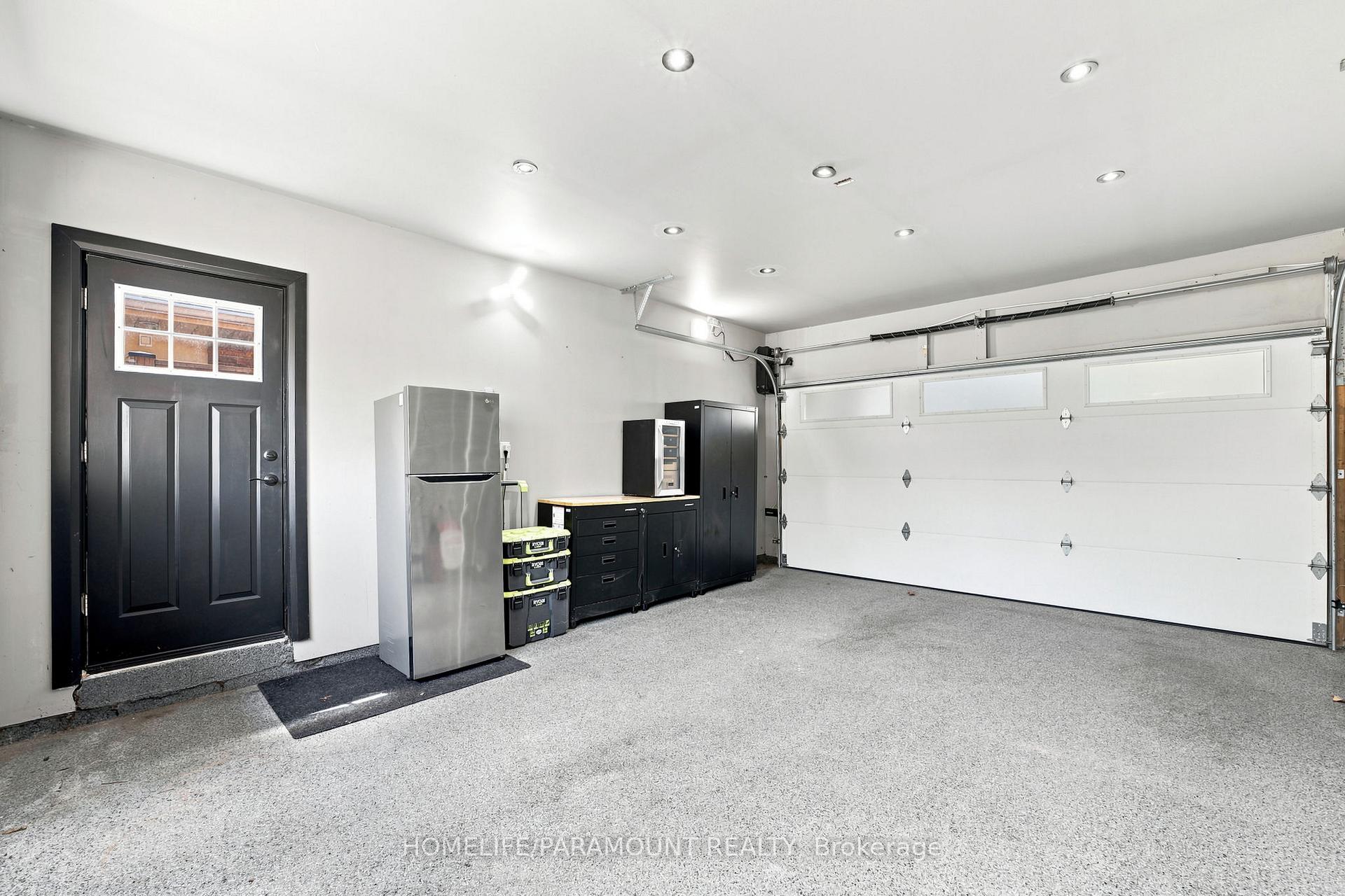 Photo 10 of 543 Limerick Road, Burlington, Shoreacres — HOMEH