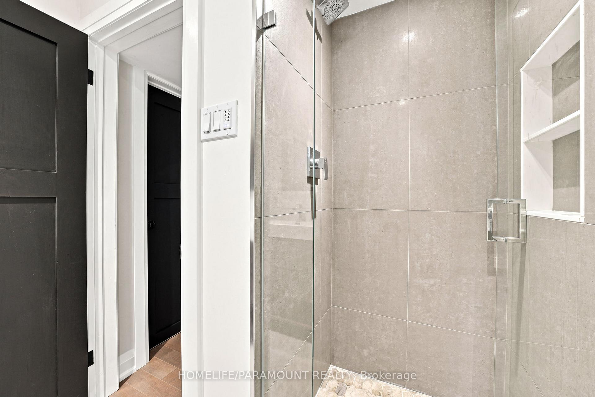 Photo 12 of 543 Limerick Road, Burlington, Shoreacres — HOMEH