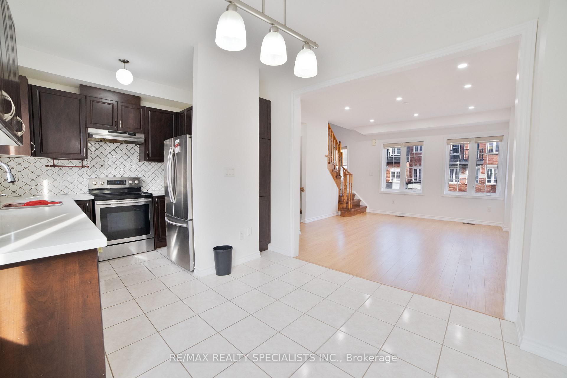 Photo 4 of 52 Kayak Heights, Brampton, Heart Lake East — HOMEH