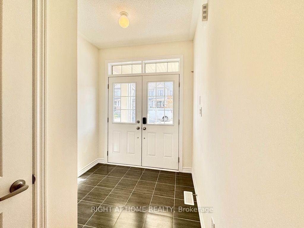 Photo 2 of Unit Main, 16 Bannister Road, Barrie, Rural Barrie Southeast — HOMEH
