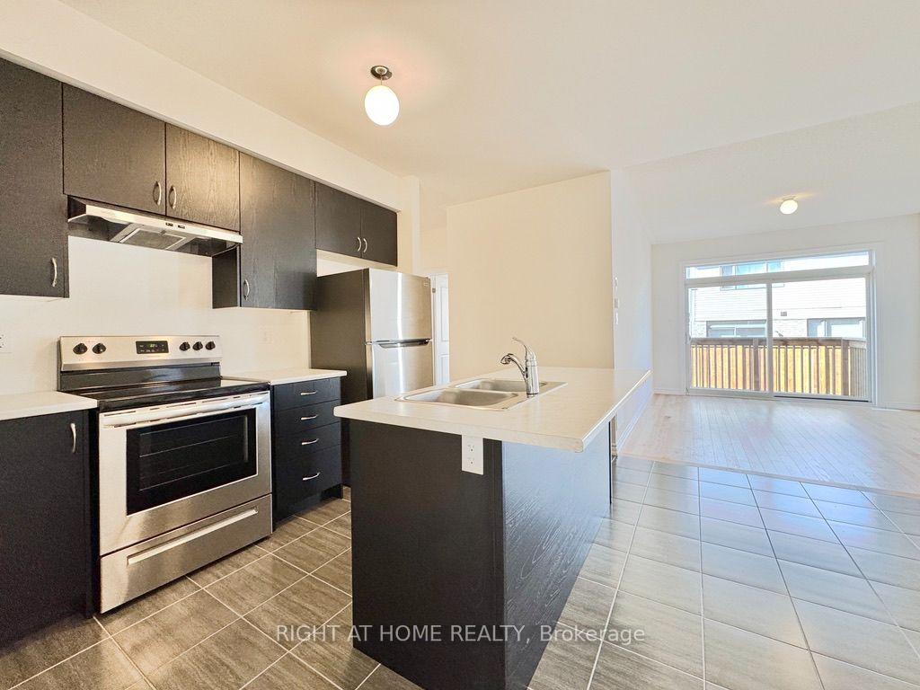 Photo 3 of Unit Main, 16 Bannister Road, Barrie, Rural Barrie Southeast — HOMEH