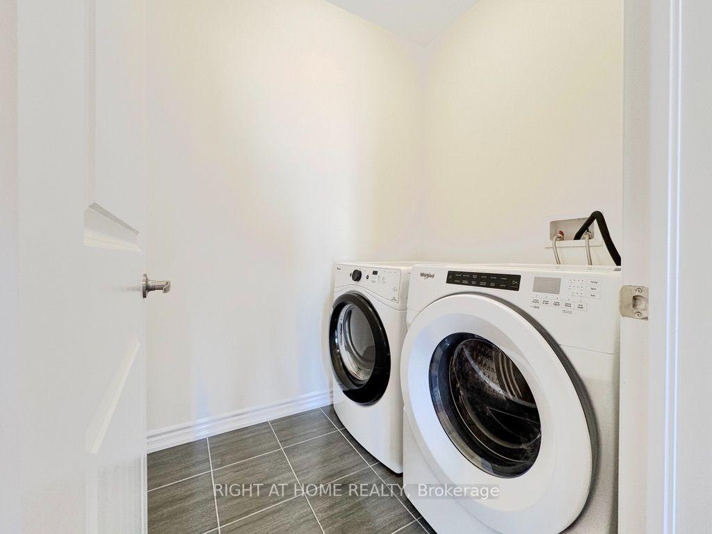 Photo 11 of Unit Main, 16 Bannister Road, Barrie, Rural Barrie Southeast — HOMEH