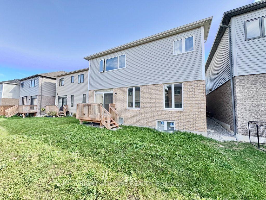 Photo 14 of Unit Main, 16 Bannister Road, Barrie, Rural Barrie Southeast — HOMEH