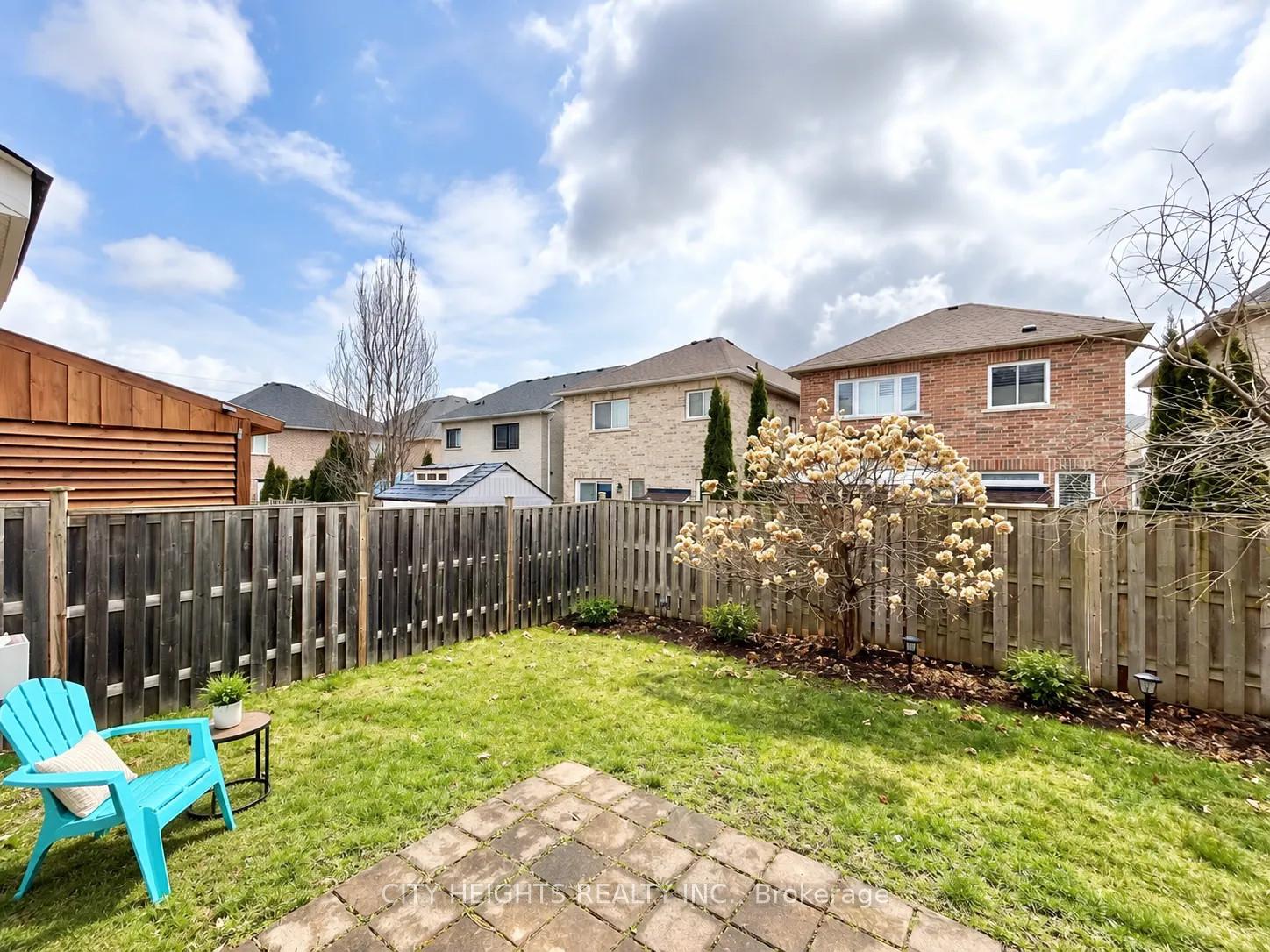 Photo 20 of 19 Sivyer Crescent, Ajax, Northeast Ajax — HOMEH