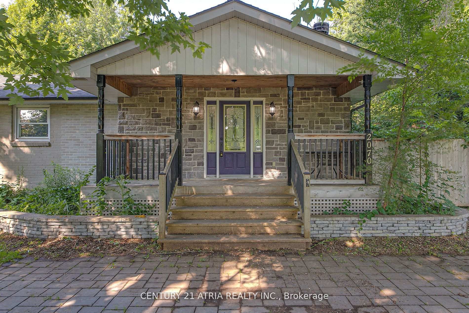Photo 2 of 2070 St. Paul Road, Innisfil, Alcona — HOMEH