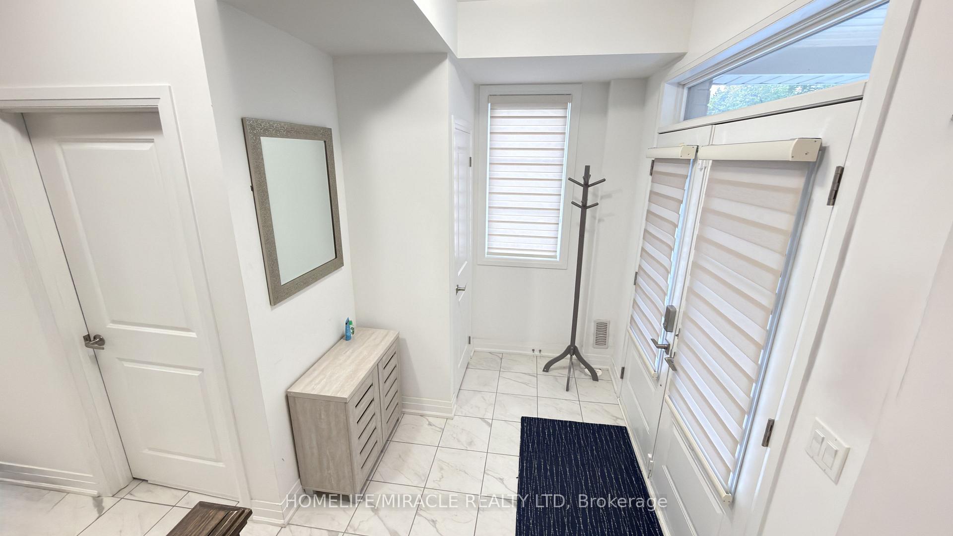 Photo 5 of 21 Nautical Way, Whitby, Port Whitby — HOMEH