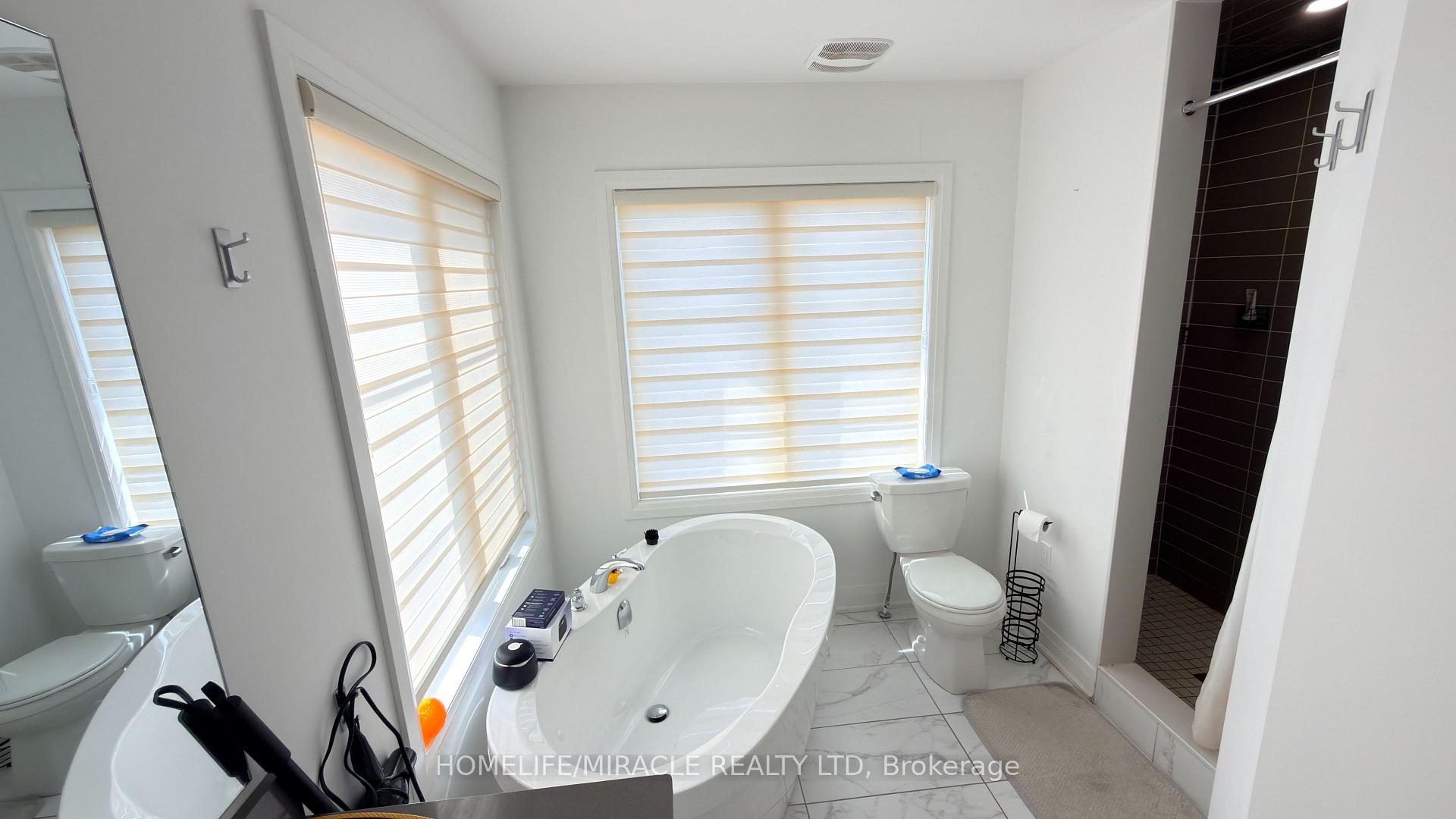 Photo 31 of 21 Nautical Way, Whitby, Port Whitby — HOMEH
