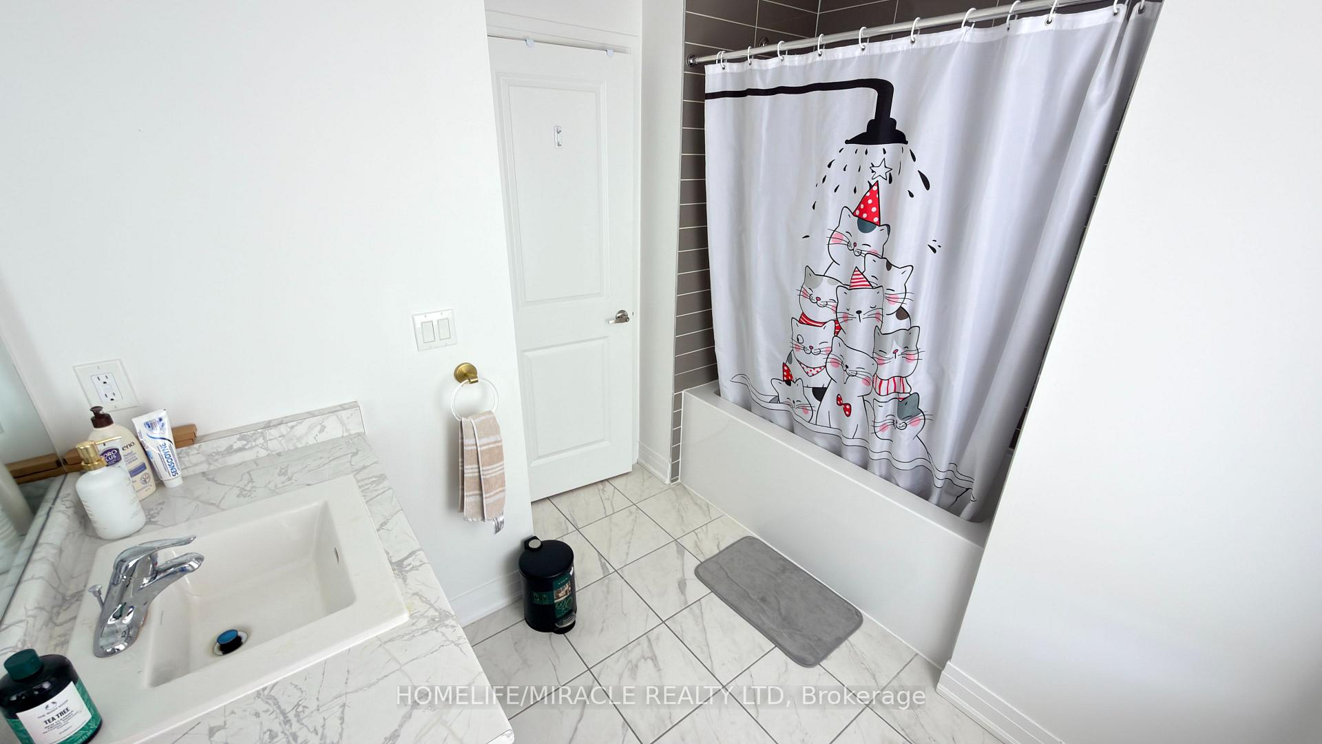 Photo 34 of 21 Nautical Way, Whitby, Port Whitby — HOMEH