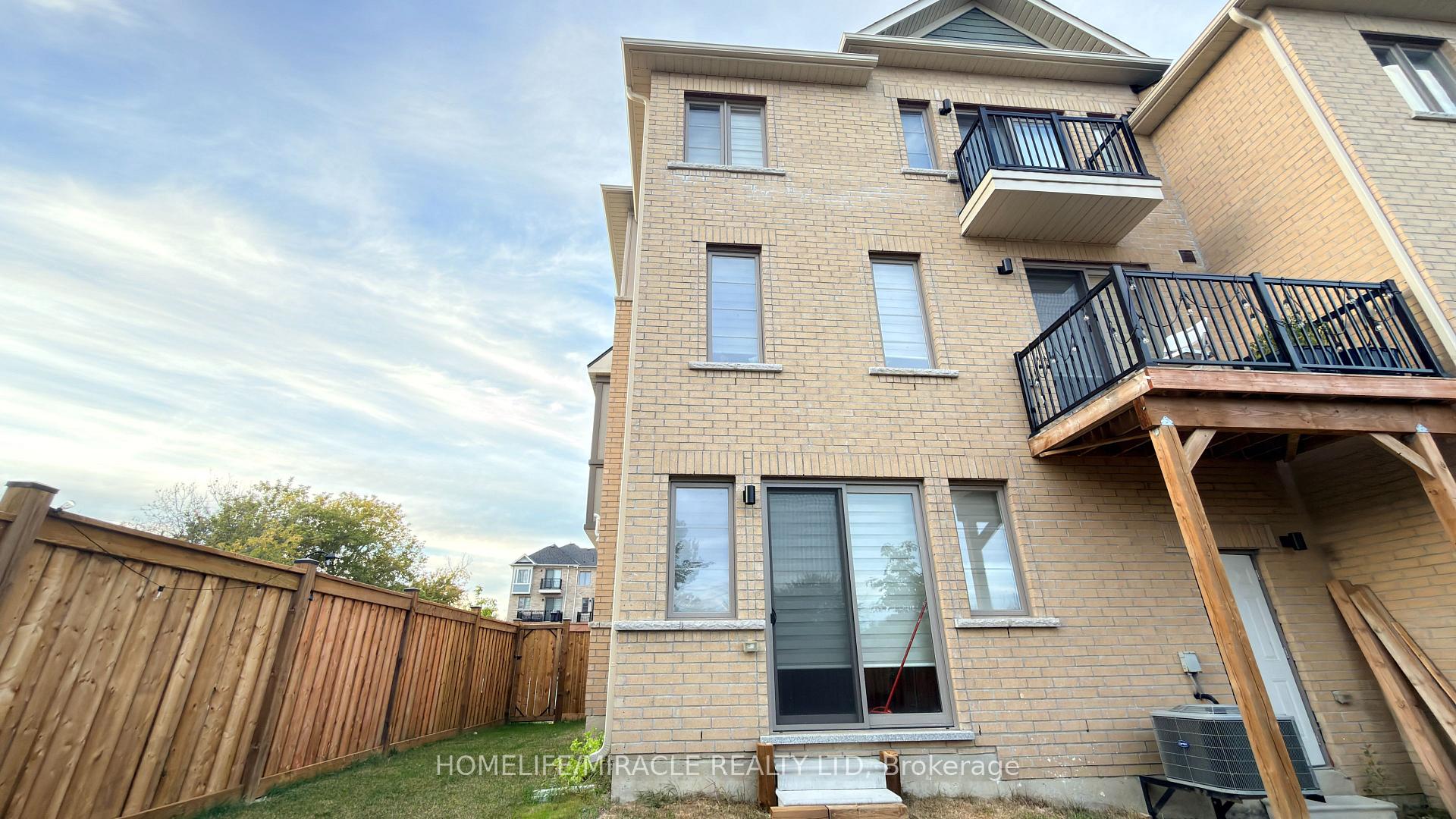 Photo 38 of 21 Nautical Way, Whitby, Port Whitby — HOMEH