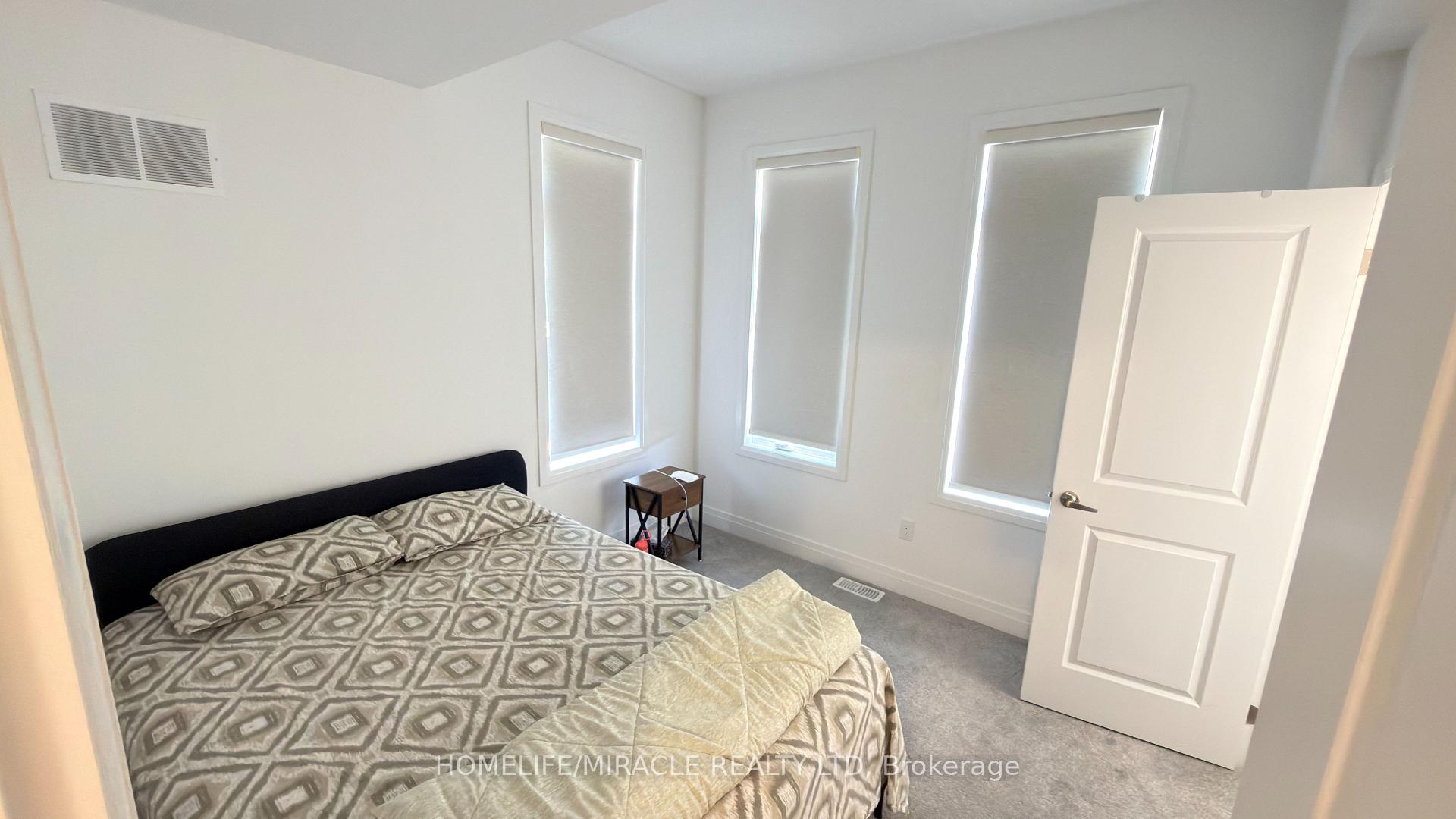 Photo 24 of 21 Nautical Way, Whitby, Port Whitby — HOMEH