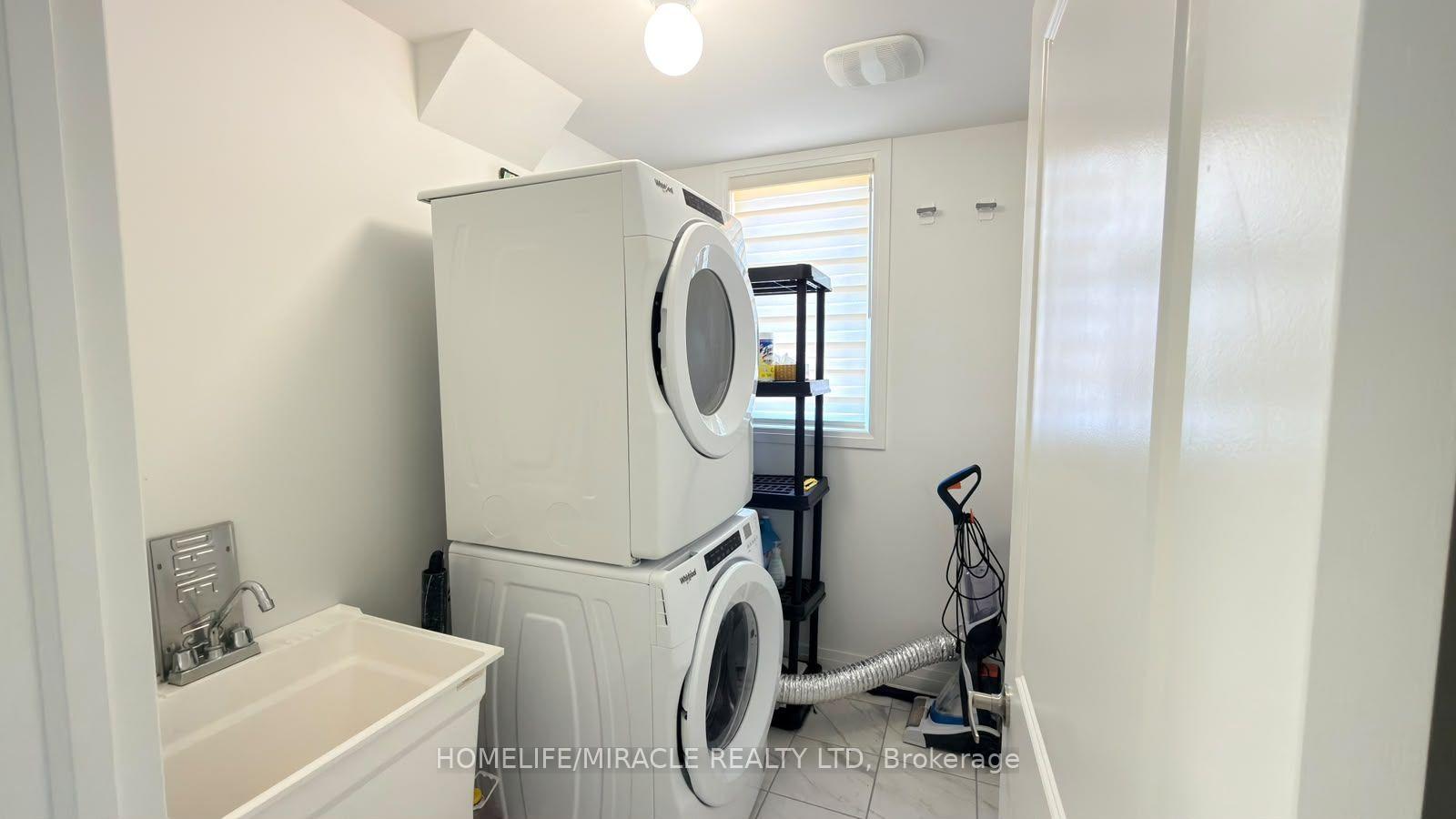 Photo 37 of 21 Nautical Way, Whitby, Port Whitby — HOMEH