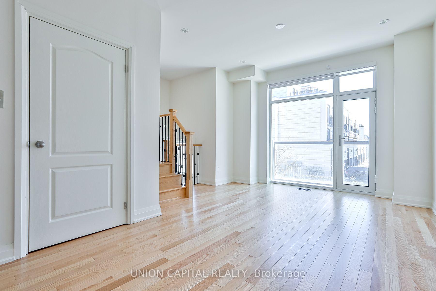 Photo 6 of 46 William Saville Street, Markham, Unionville — HOMEH