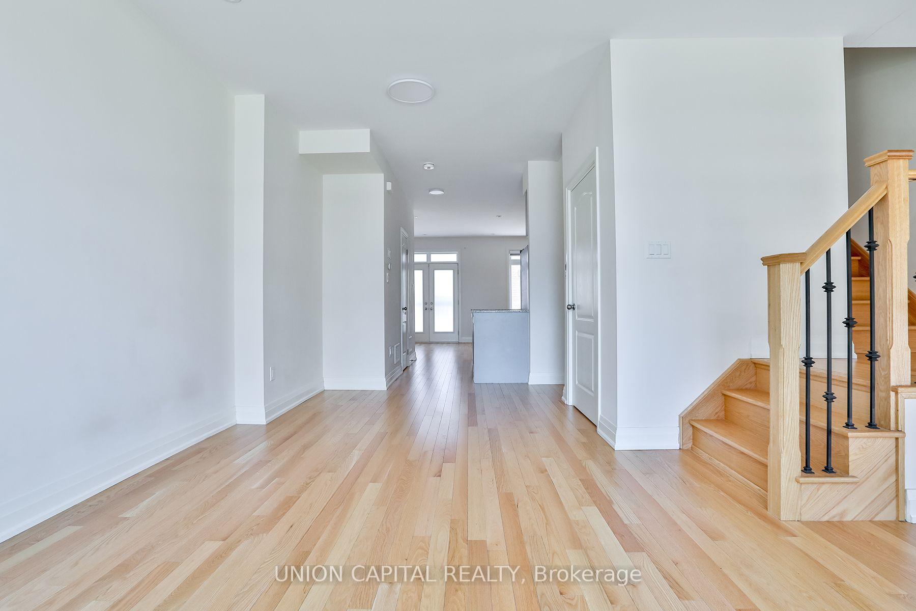 Photo 7 of 46 William Saville Street, Markham, Unionville — HOMEH