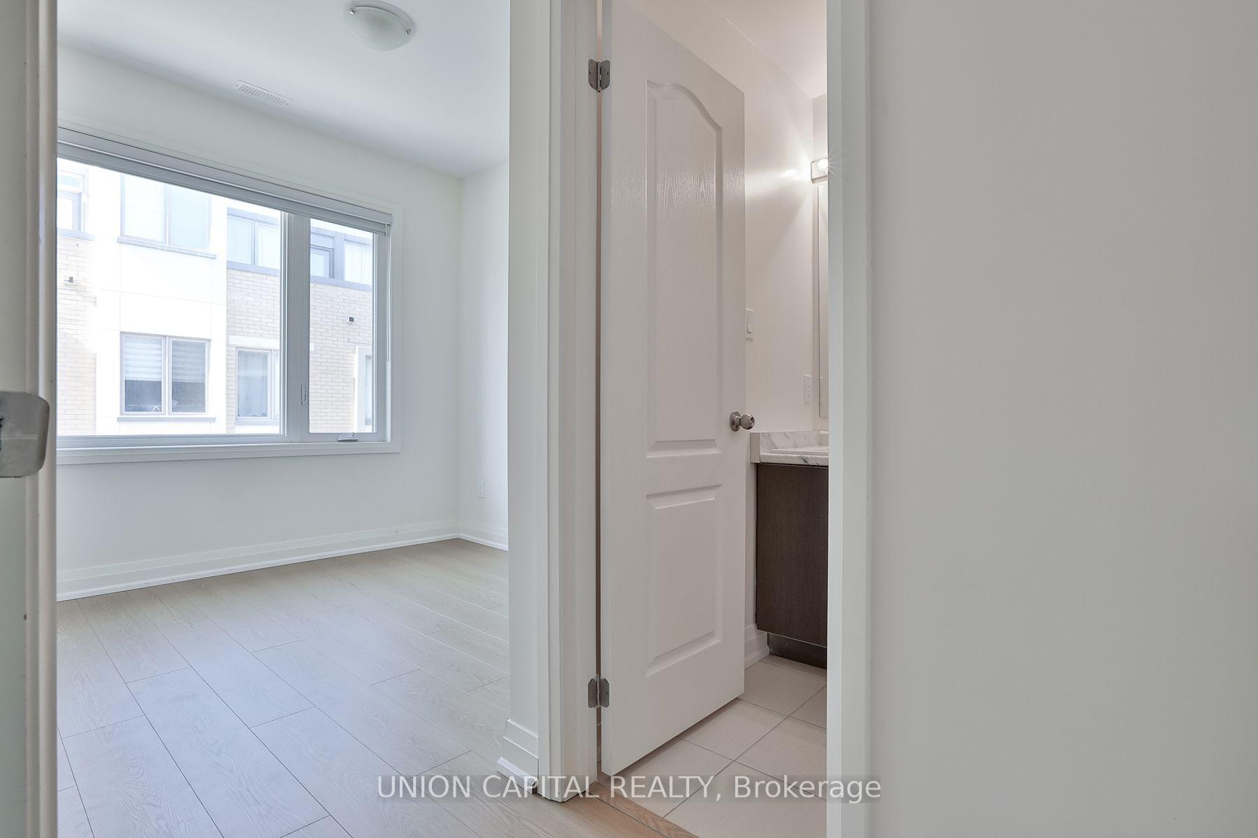 Photo 15 of 46 William Saville Street, Markham, Unionville — HOMEH