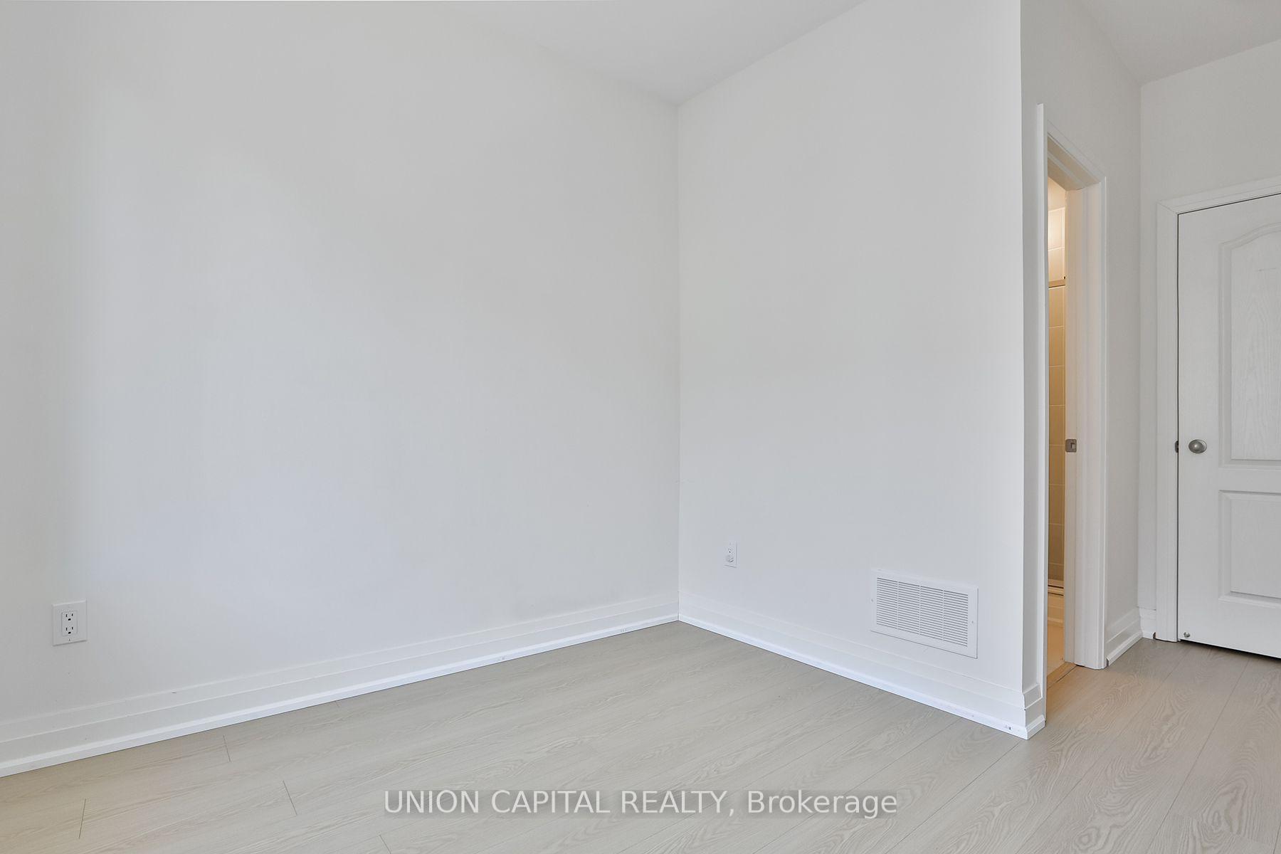 Photo 16 of 46 William Saville Street, Markham, Unionville — HOMEH