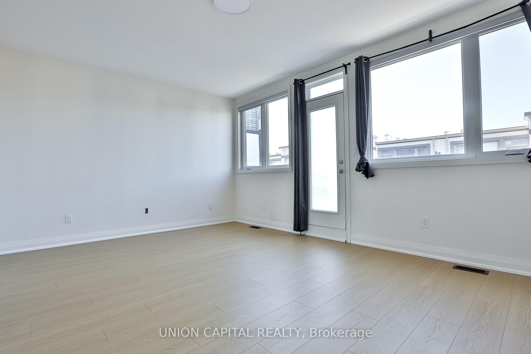 Photo 21 of 46 William Saville Street, Markham, Unionville — HOMEH