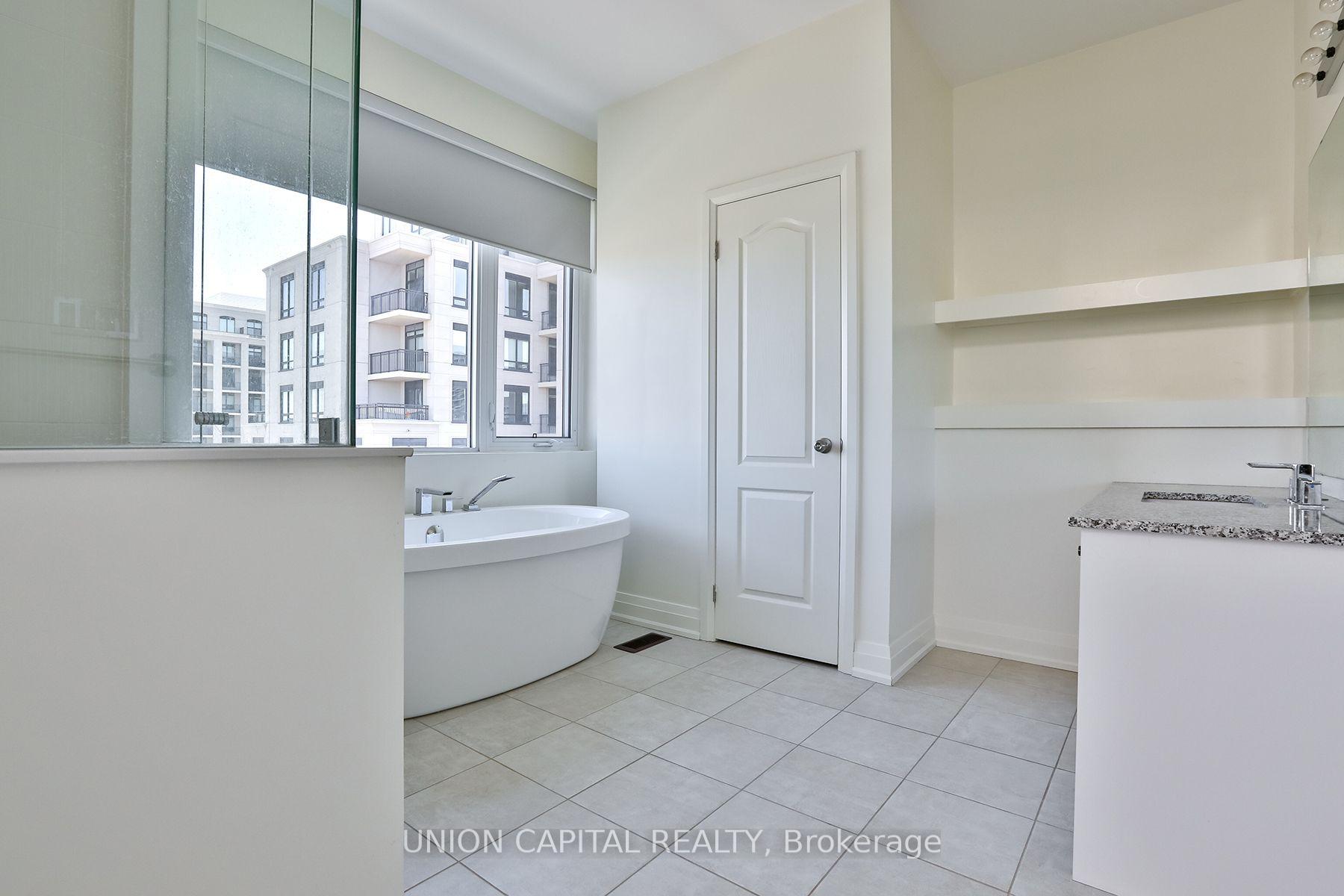 Photo 26 of 46 William Saville Street, Markham, Unionville — HOMEH