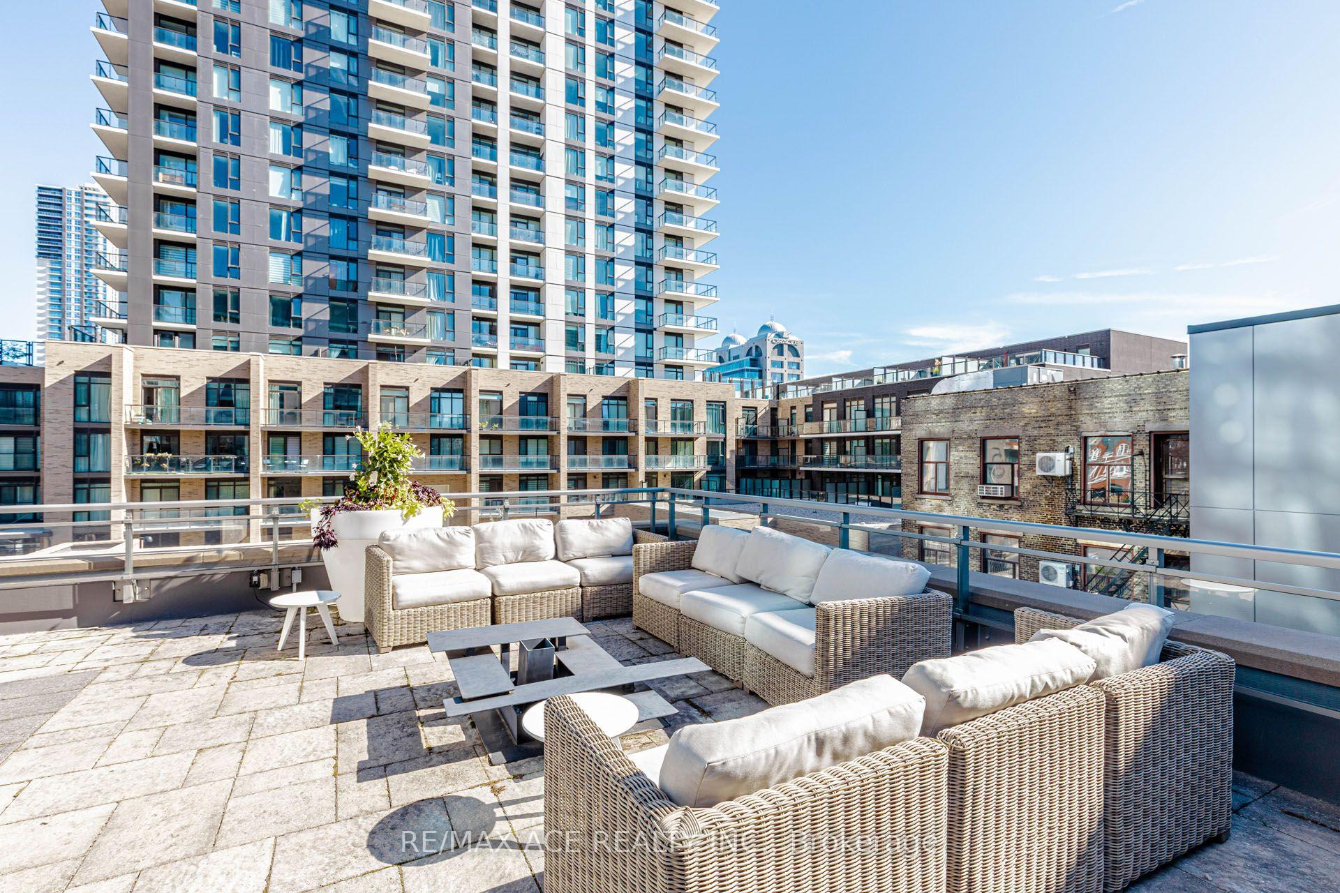 Photo 41 of Unit 1103, 85 Duke Street W, Kitchener, City Commercial Core — HOMEH