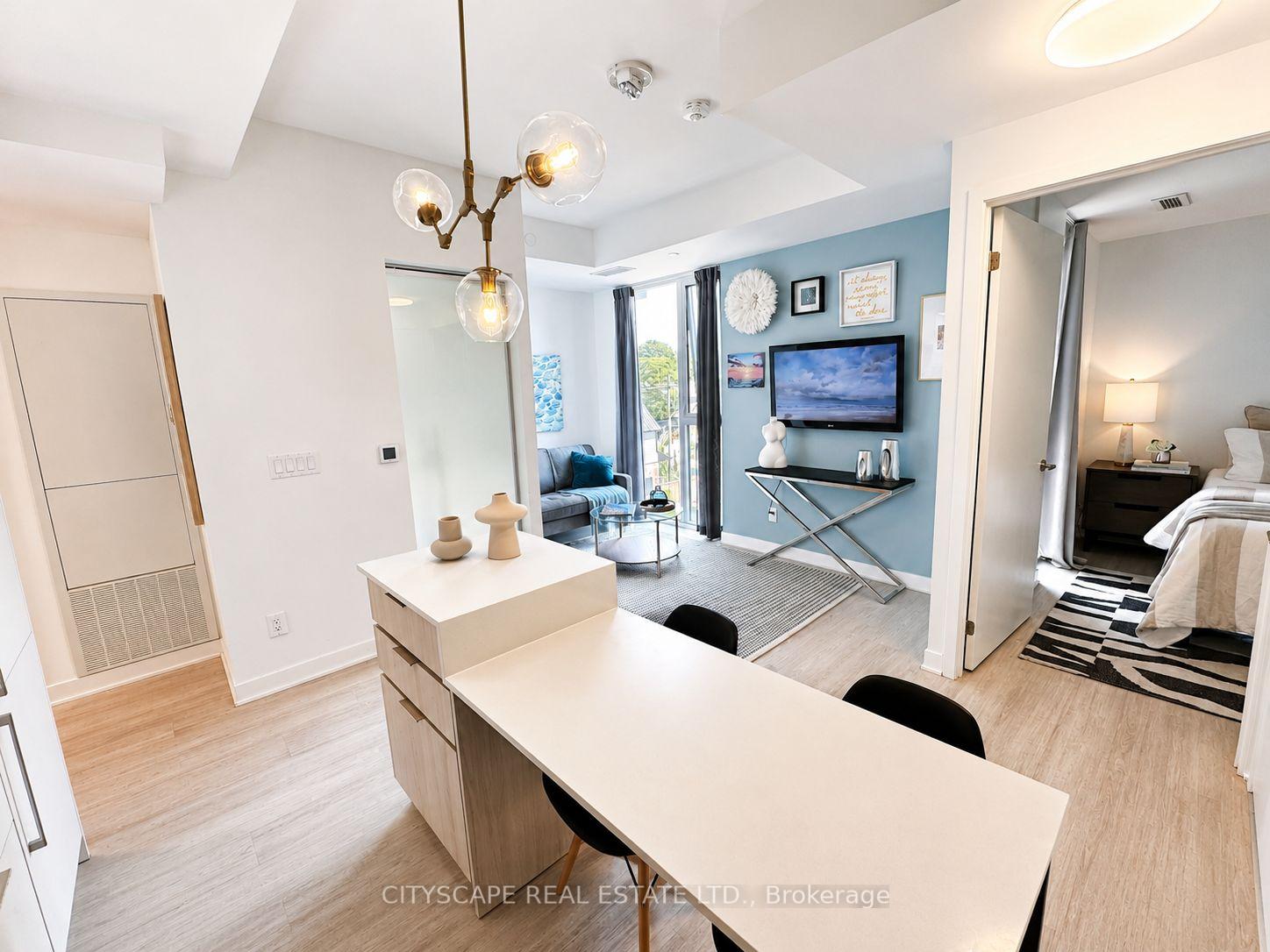 Photo 6 of Unit 506, 185 Alberta Avenue, Toronto, Oakwood Village — HOMEH