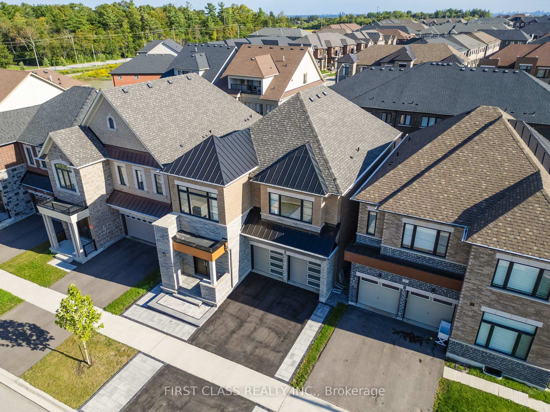 Photo 5 of 19 William Logan Drive, Richmond Hill, Rural Richmond Hill — HOMEH