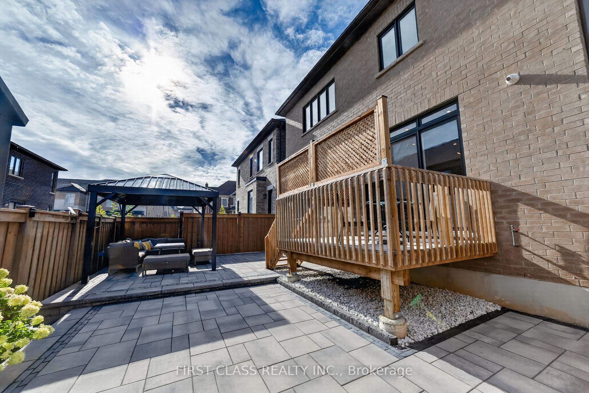 Photo 9 of 19 William Logan Drive, Richmond Hill, Rural Richmond Hill — HOMEH