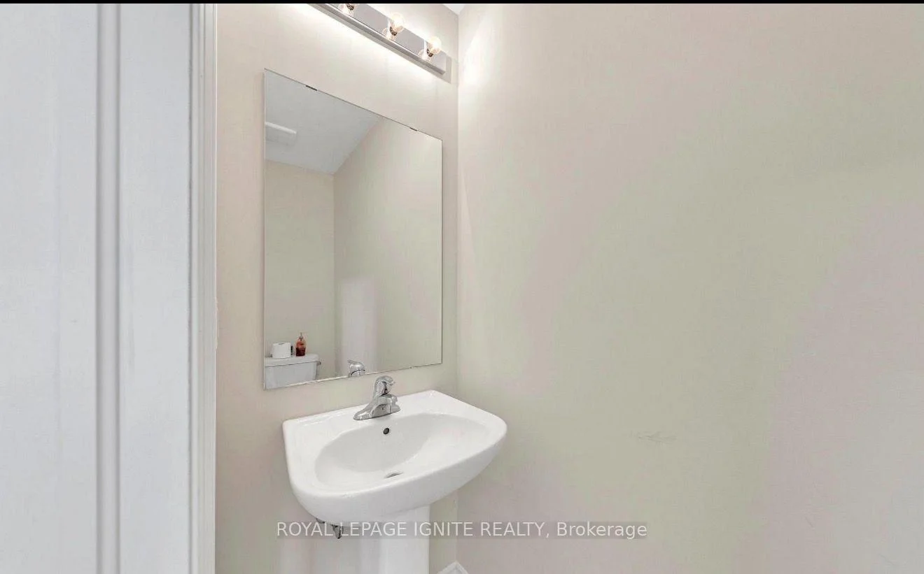 Photo 6 of 1151 Skyridge Boulevard, Pickering, Rural Pickering — HOMEH