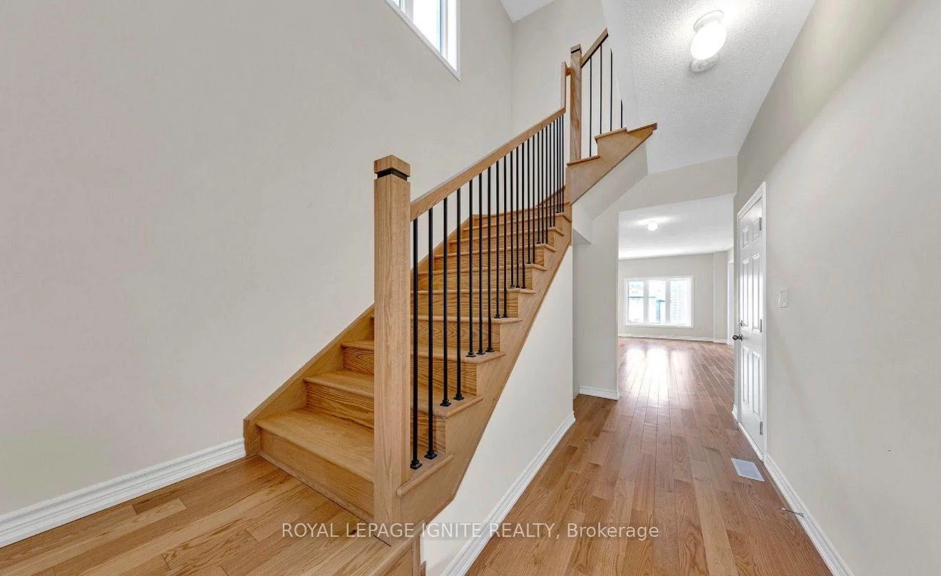 Photo 7 of 1151 Skyridge Boulevard, Pickering, Rural Pickering — HOMEH