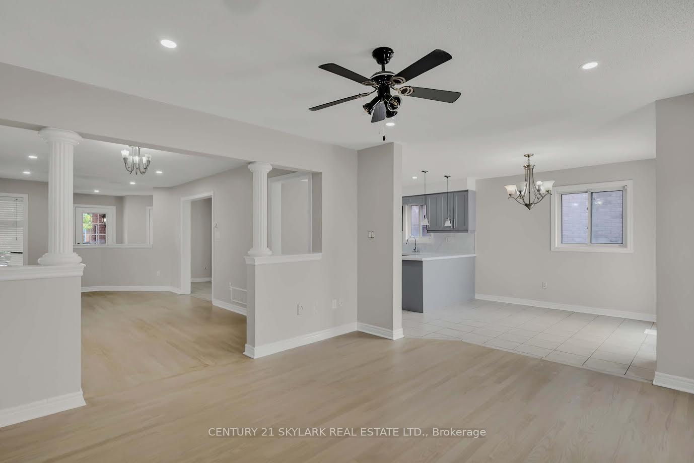 Photo 9 of 44 Fallstar Crescent, Brampton, Fletcher's Meadow — HOMEH