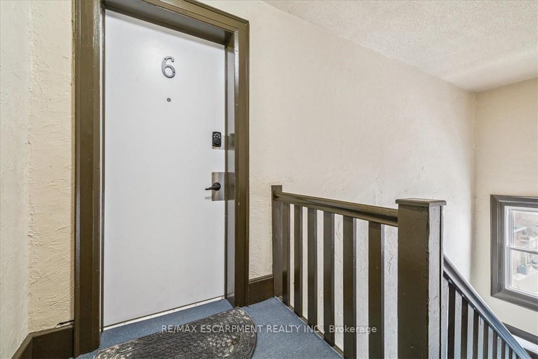 Photo 4 of Unit 6, 21 Mountwood Avenue, Hamilton, Corktown — HOMEH