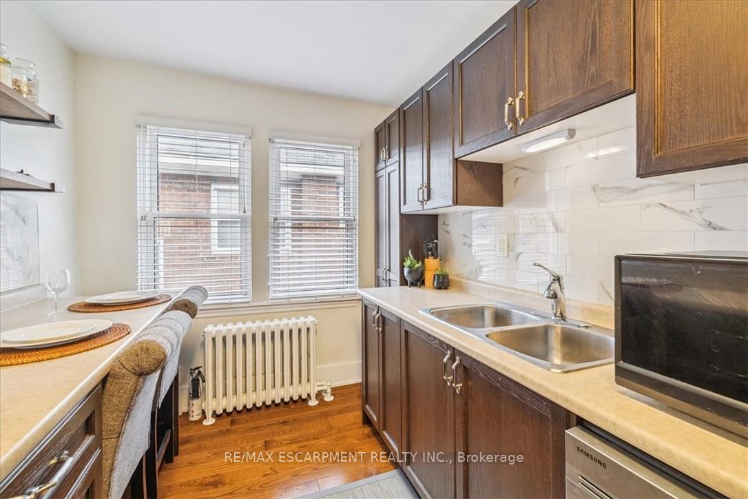 Photo 30 of Unit 6, 21 Mountwood Avenue, Hamilton, Corktown — HOMEH