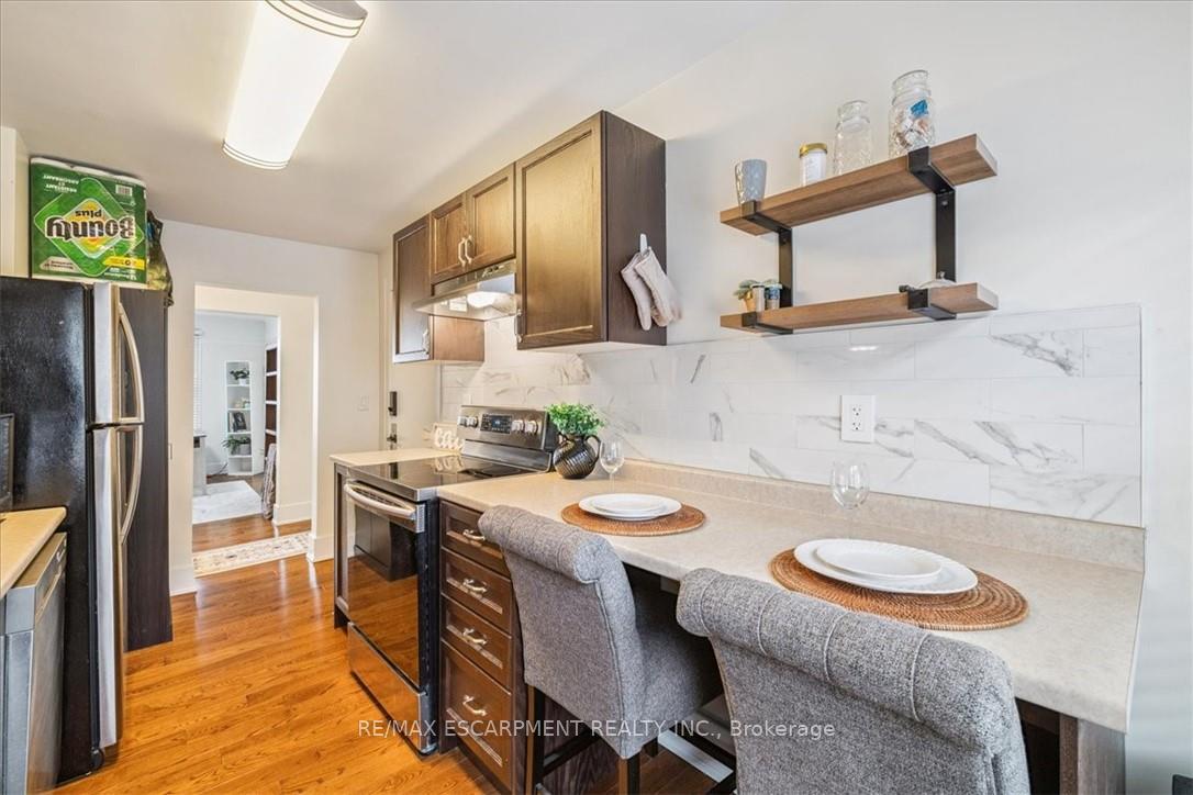 Photo 33 of Unit 6, 21 Mountwood Avenue, Hamilton, Corktown — HOMEH
