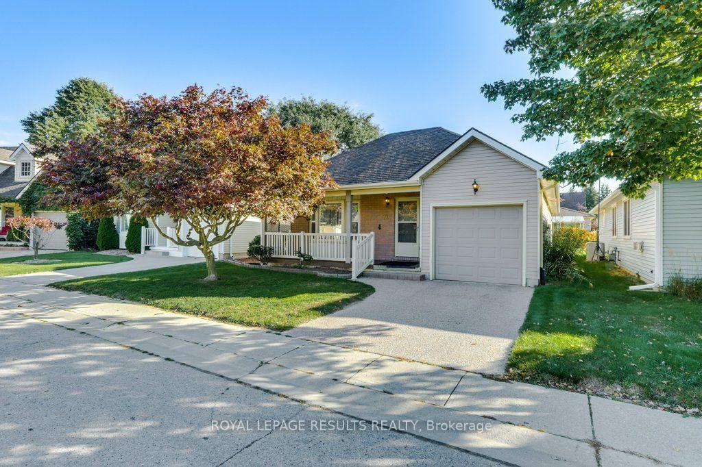 Photo 2 of 71 Edwin Crescent, Tillsonburg — HOMEH
