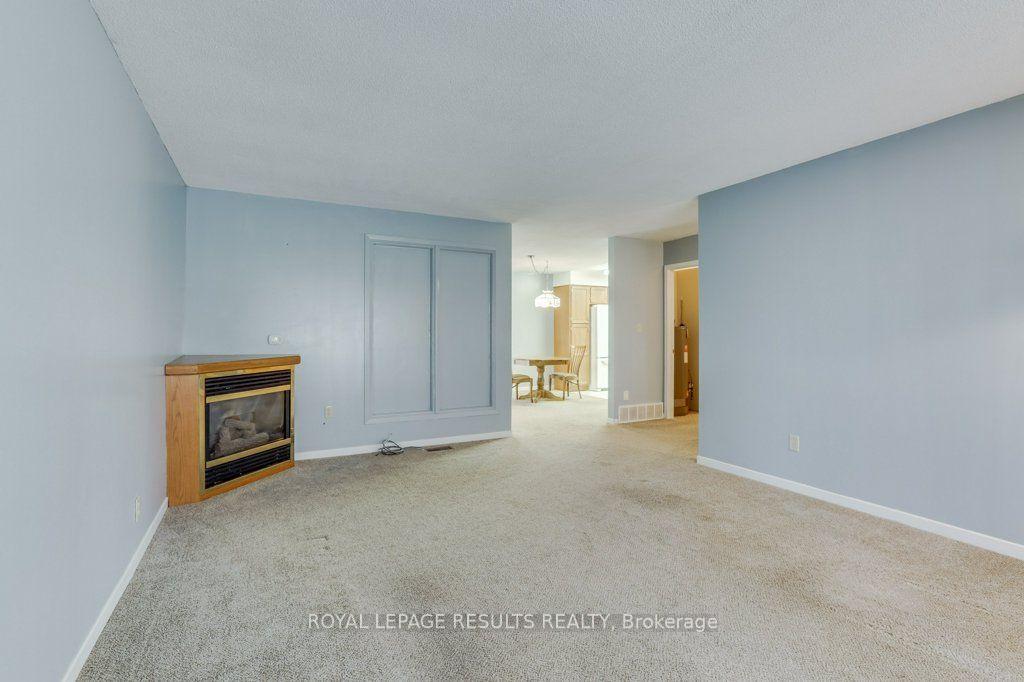 Photo 10 of 71 Edwin Crescent, Tillsonburg — HOMEH
