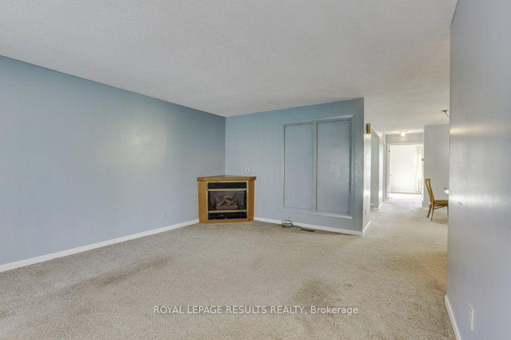 Photo 11 of 71 Edwin Crescent, Tillsonburg — HOMEH