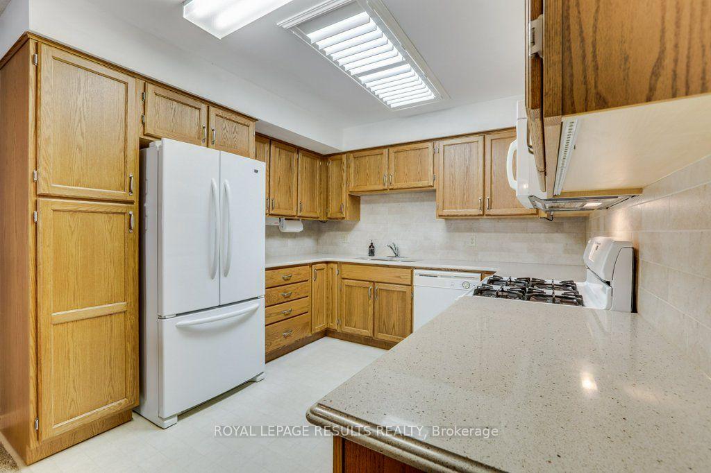 Photo 15 of 71 Edwin Crescent, Tillsonburg — HOMEH