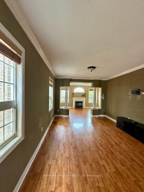Photo 6 of 323 Alexander Crescent, Milton, Dempsey — HOMEH