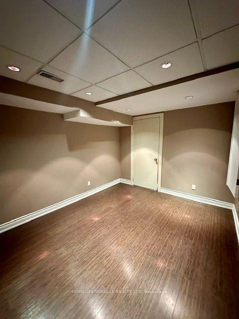 Photo 24 of 323 Alexander Crescent, Milton, Dempsey — HOMEH