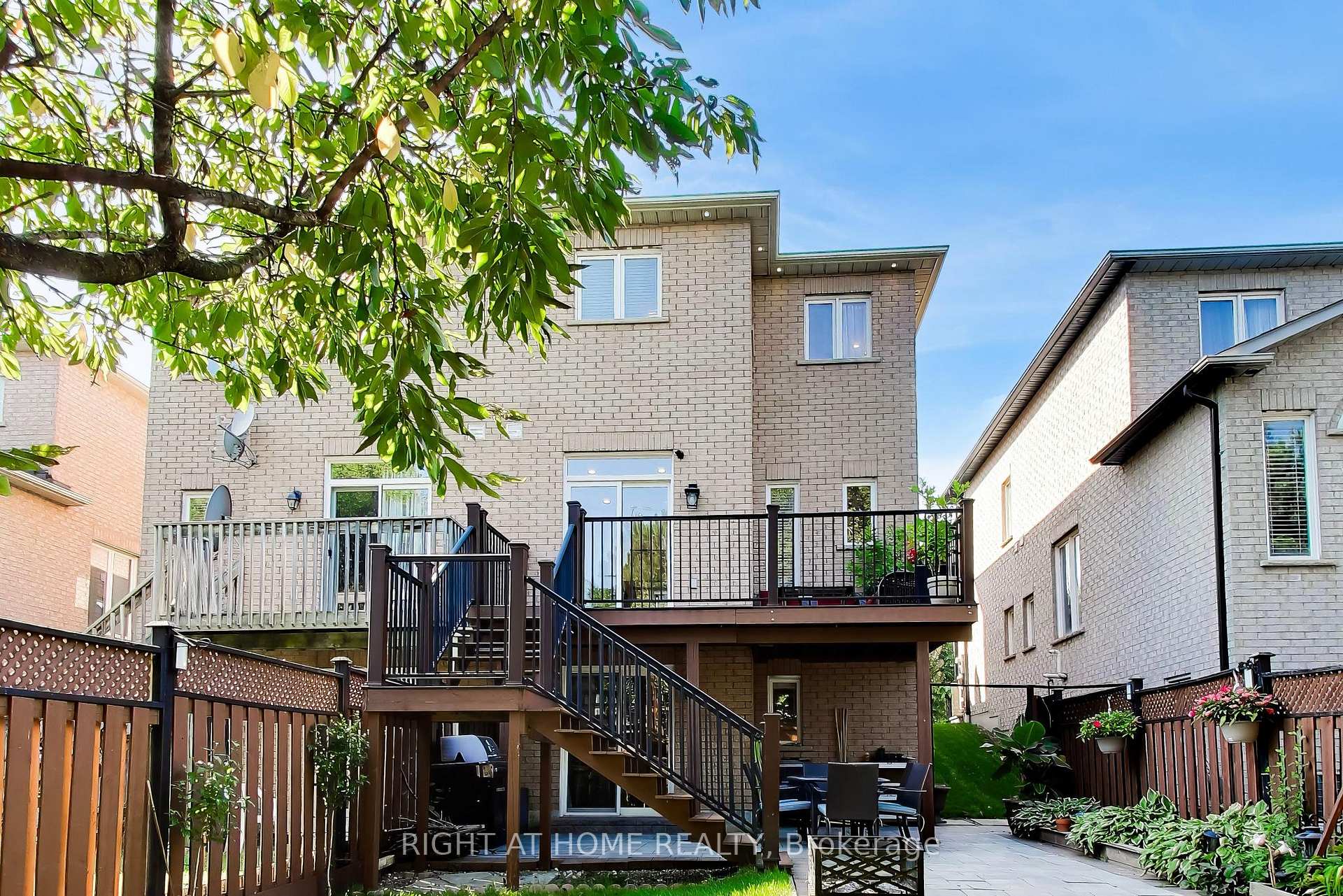 Photo 2 of 237 Terra Road, Vaughan, East Woodbridge — HOMEH