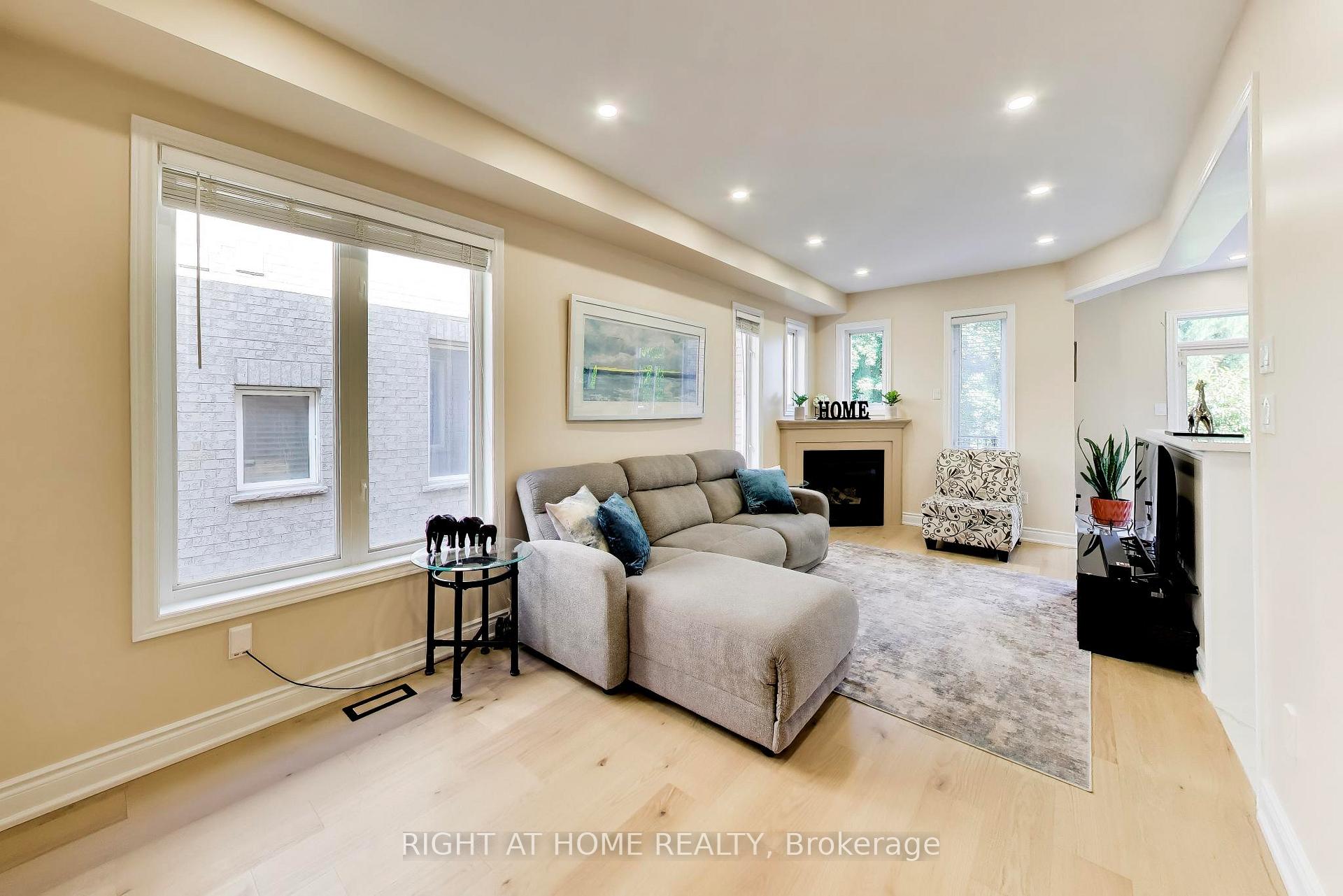 Photo 11 of 237 Terra Road, Vaughan, East Woodbridge — HOMEH