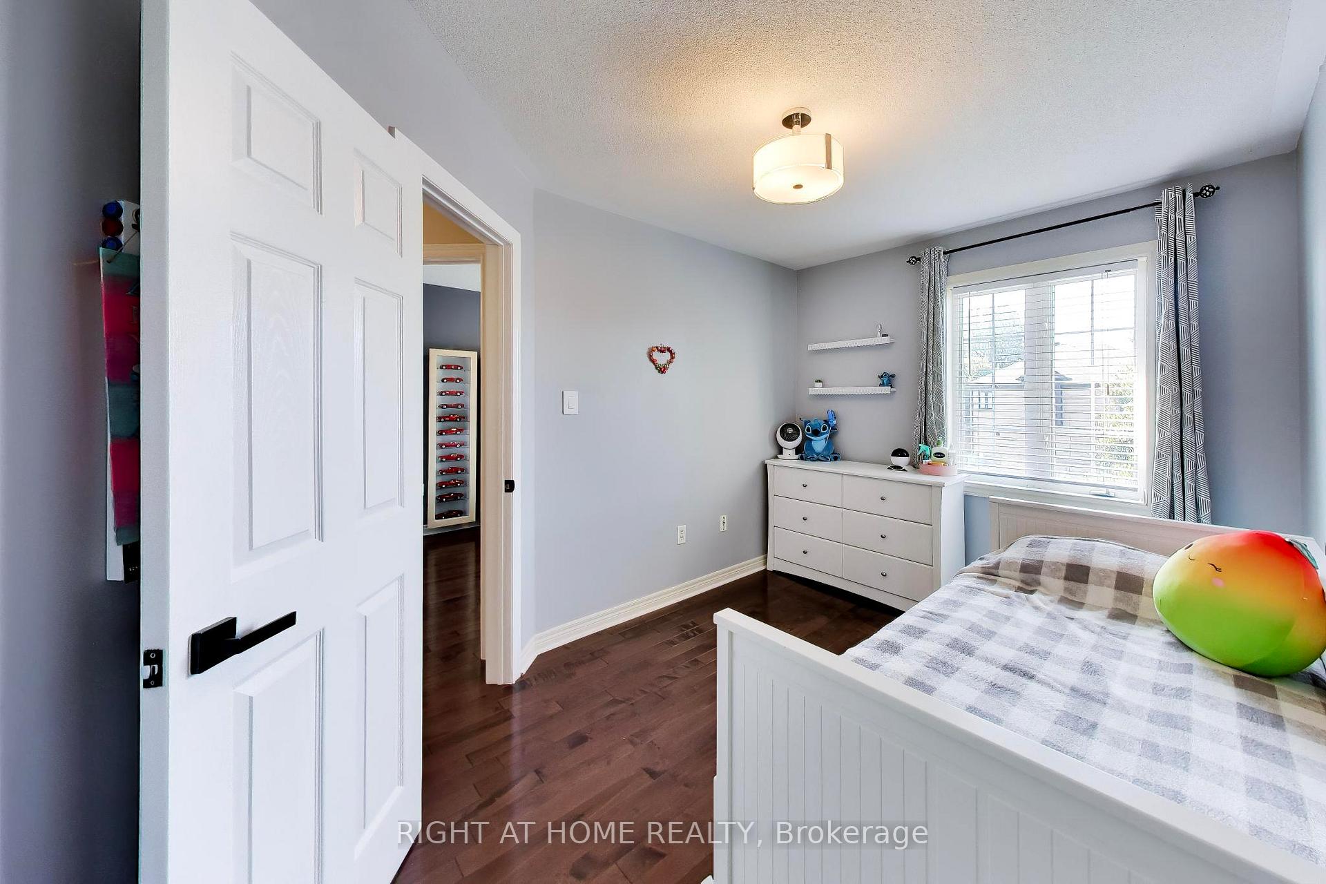 Photo 17 of 237 Terra Road, Vaughan, East Woodbridge — HOMEH