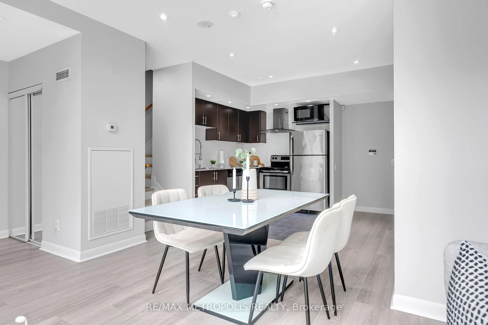 Photo 14 of 180 Borough Drive, Scarborough, Bendale — HOMEH