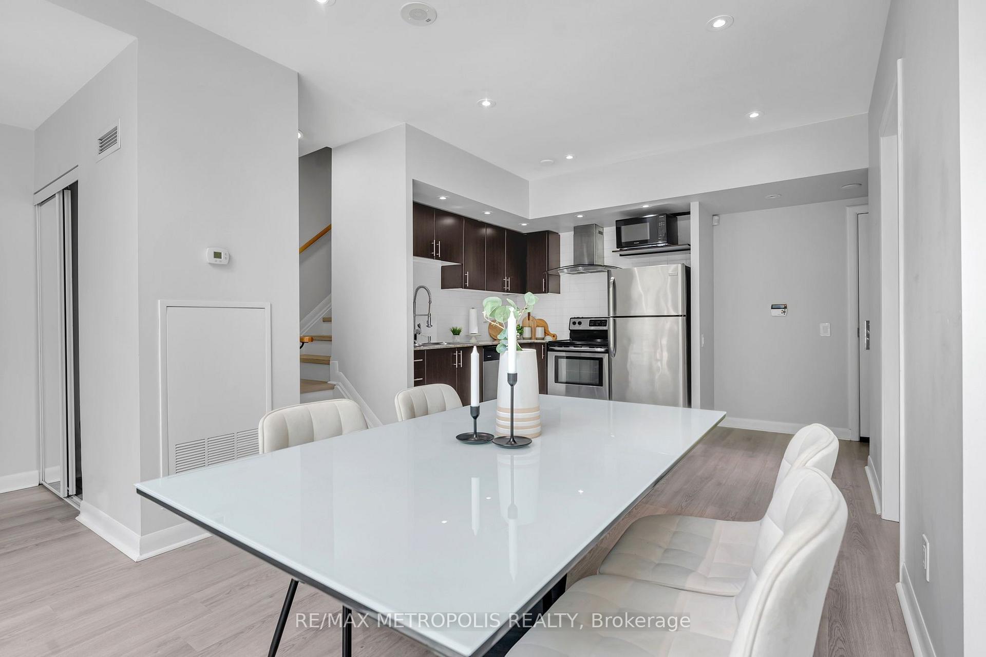 Photo 15 of 180 Borough Drive, Scarborough, Bendale — HOMEH