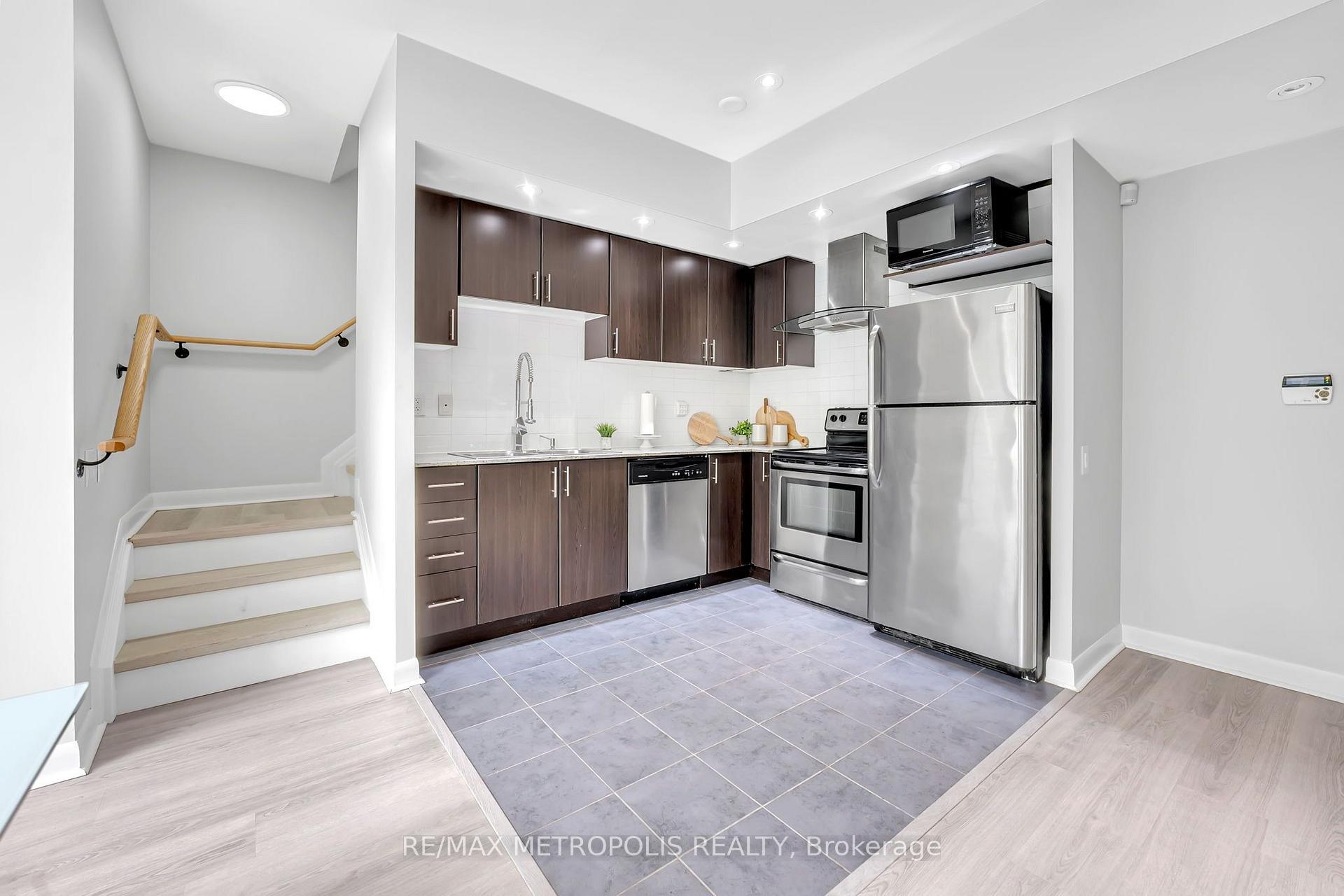 Photo 16 of 180 Borough Drive, Scarborough, Bendale — HOMEH