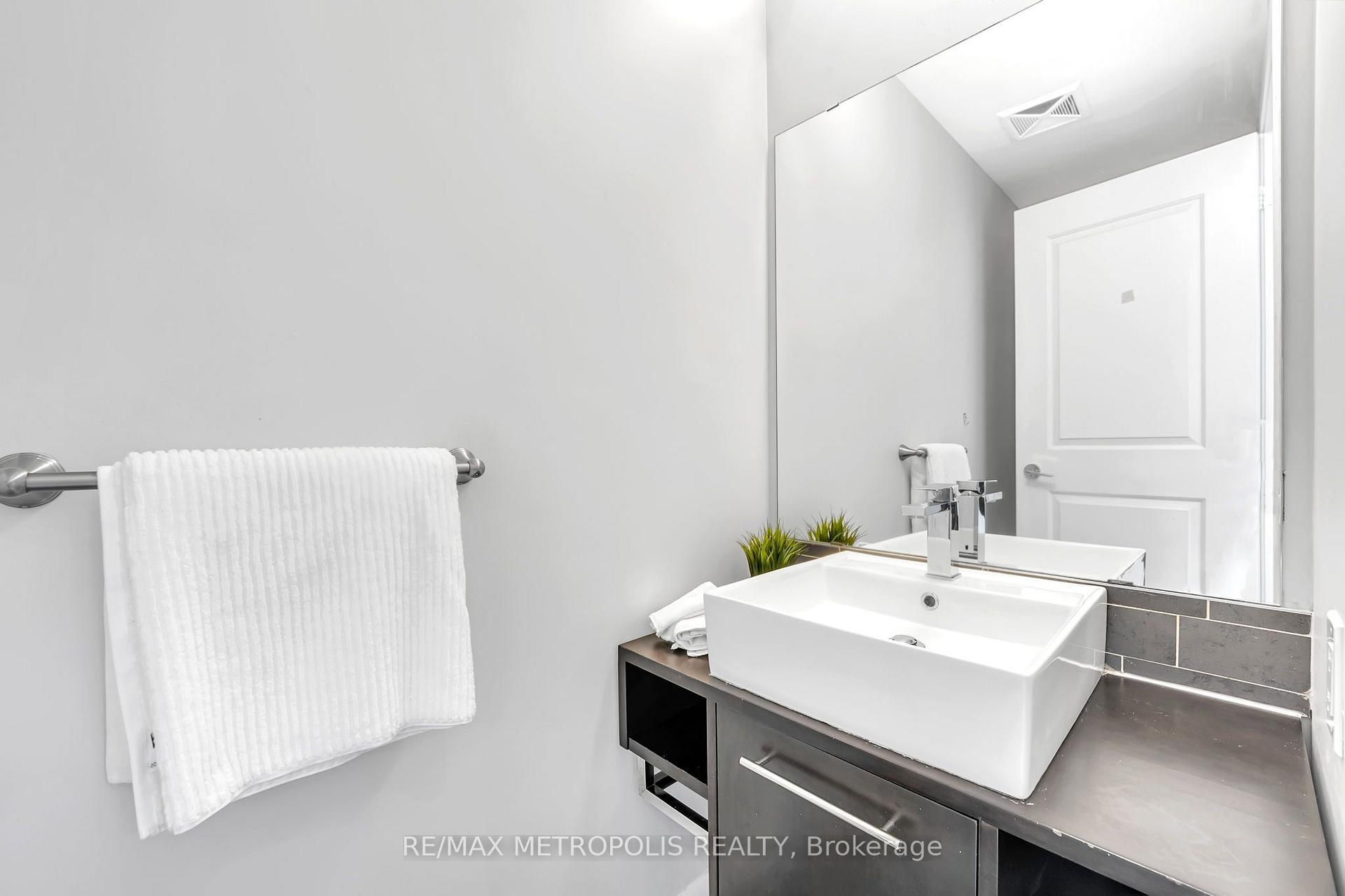 Photo 19 of 180 Borough Drive, Scarborough, Bendale — HOMEH