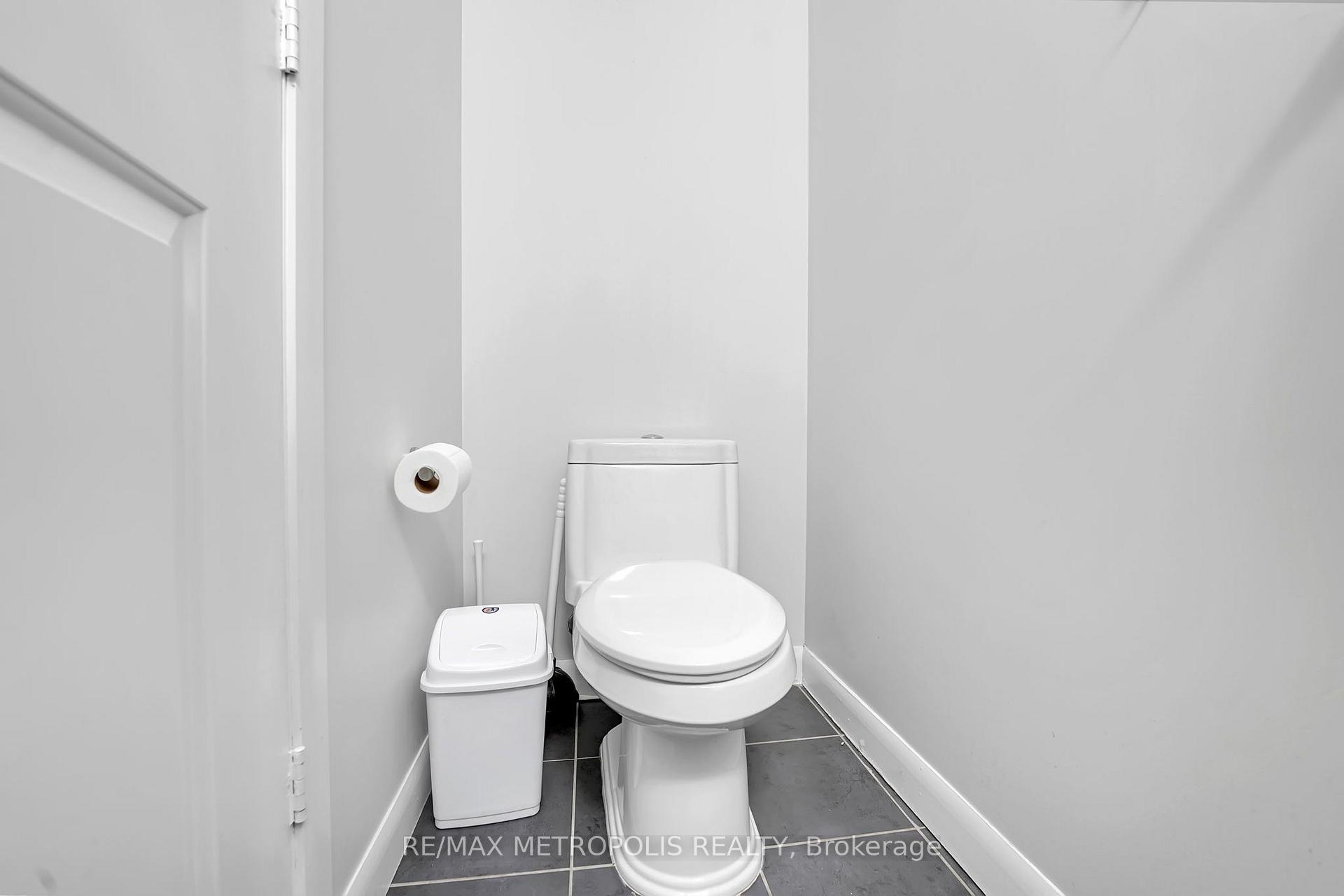 Photo 20 of 180 Borough Drive, Scarborough, Bendale — HOMEH