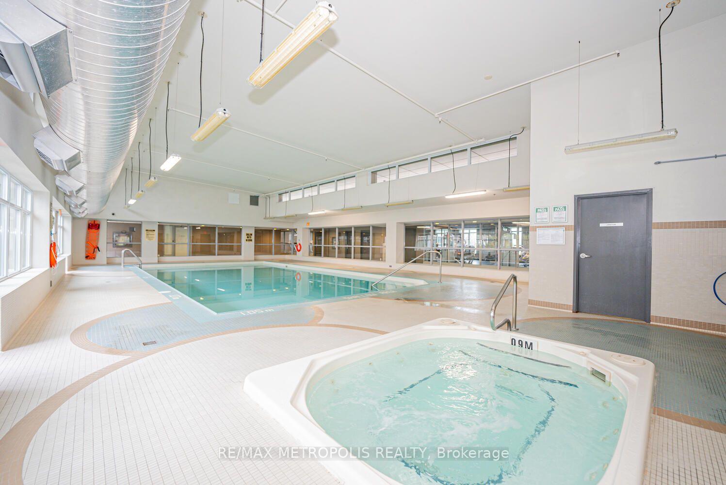 Photo 37 of 180 Borough Drive, Scarborough, Bendale — HOMEH