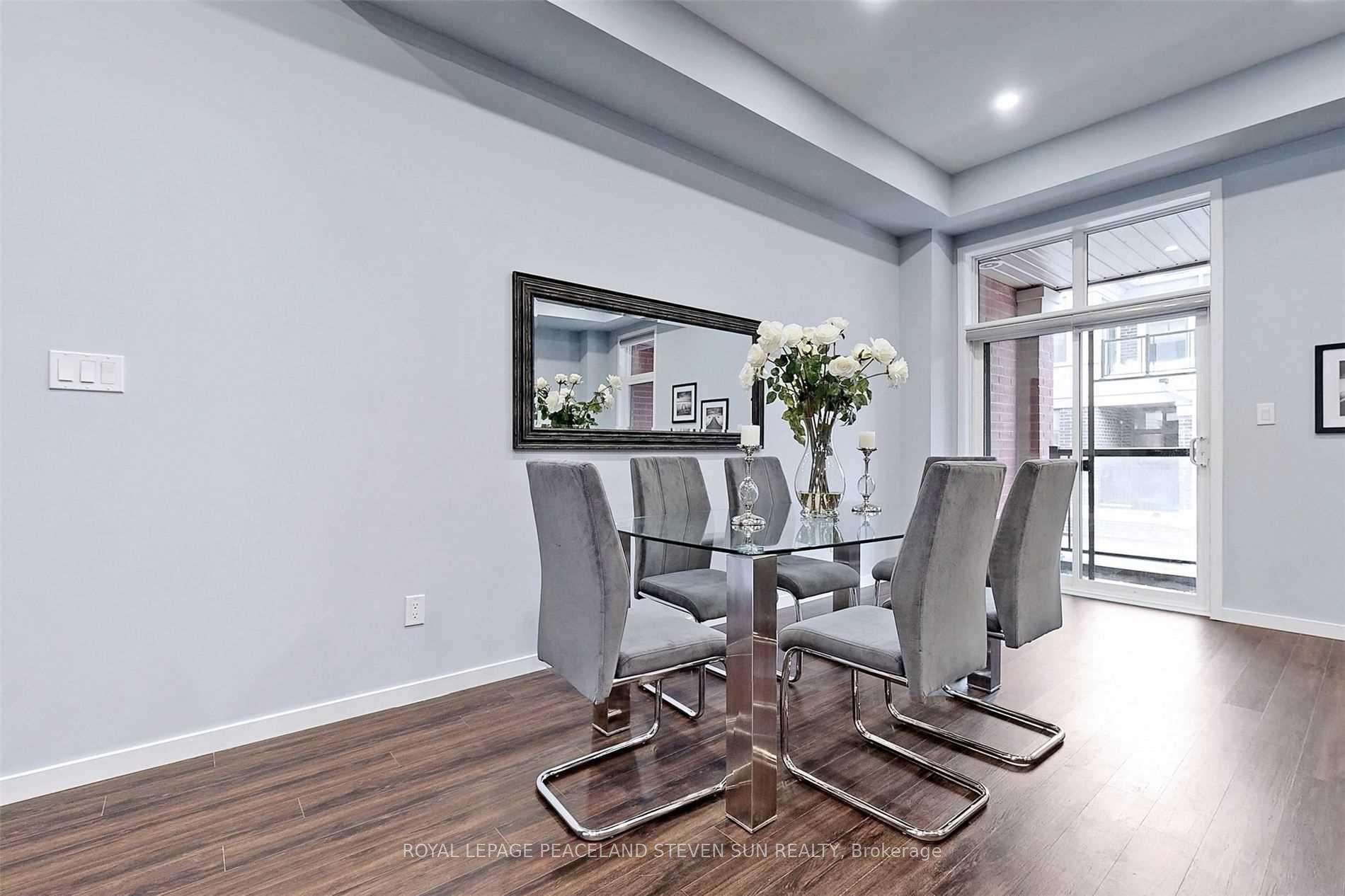 Photo 8 of 43 Wuhan Lane, Markham, Wismer — HOMEH